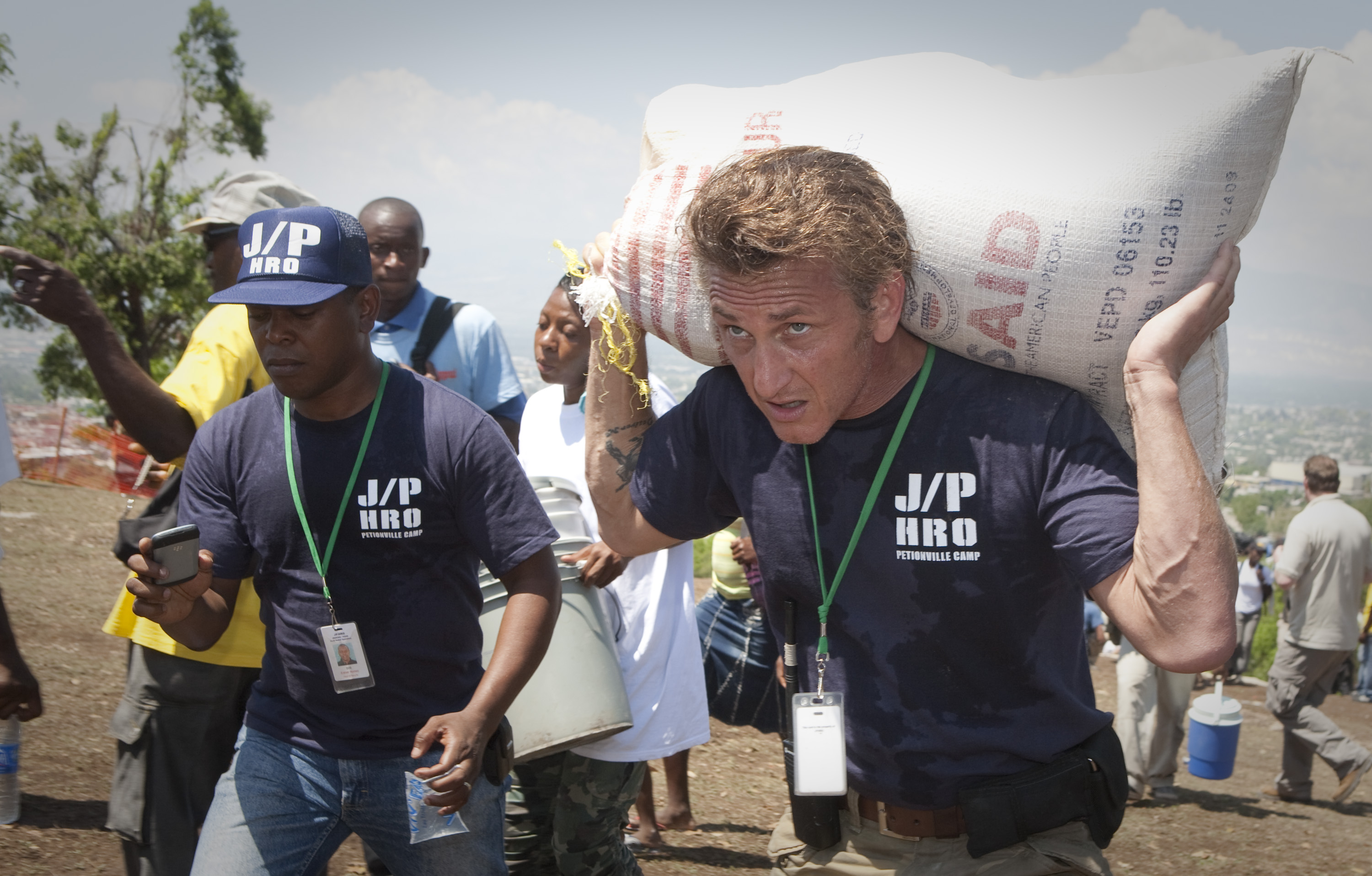 Sean Penn carrying
