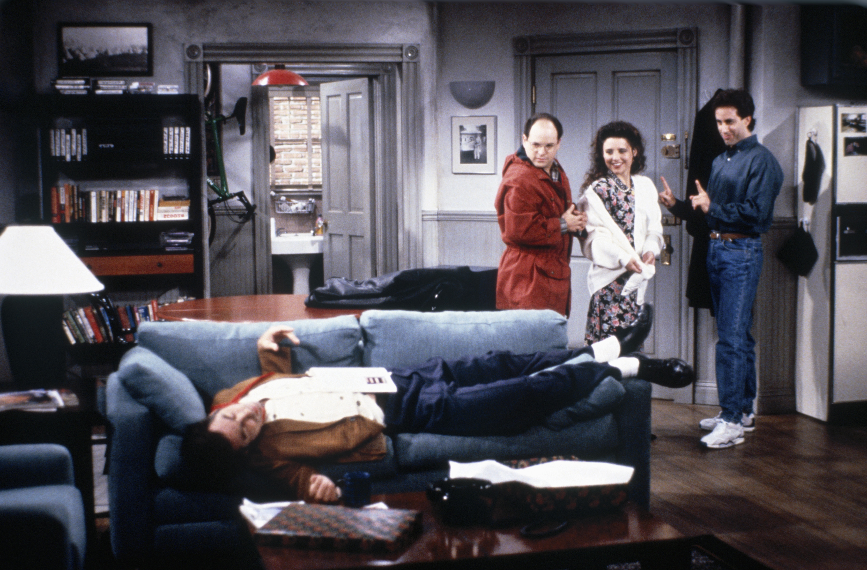 Cosmo Kramer, George Costanza, J Elaine Benes and Jerry Seinfeld in Jerry's Apartment