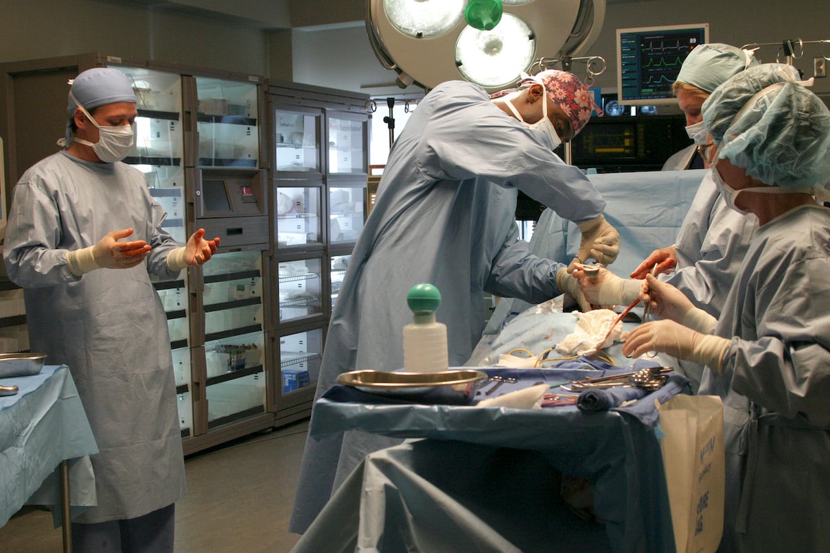 T.R. Knight and Isaiah Washington in a scene from the 'Grey's Anatomy' pilot episode
