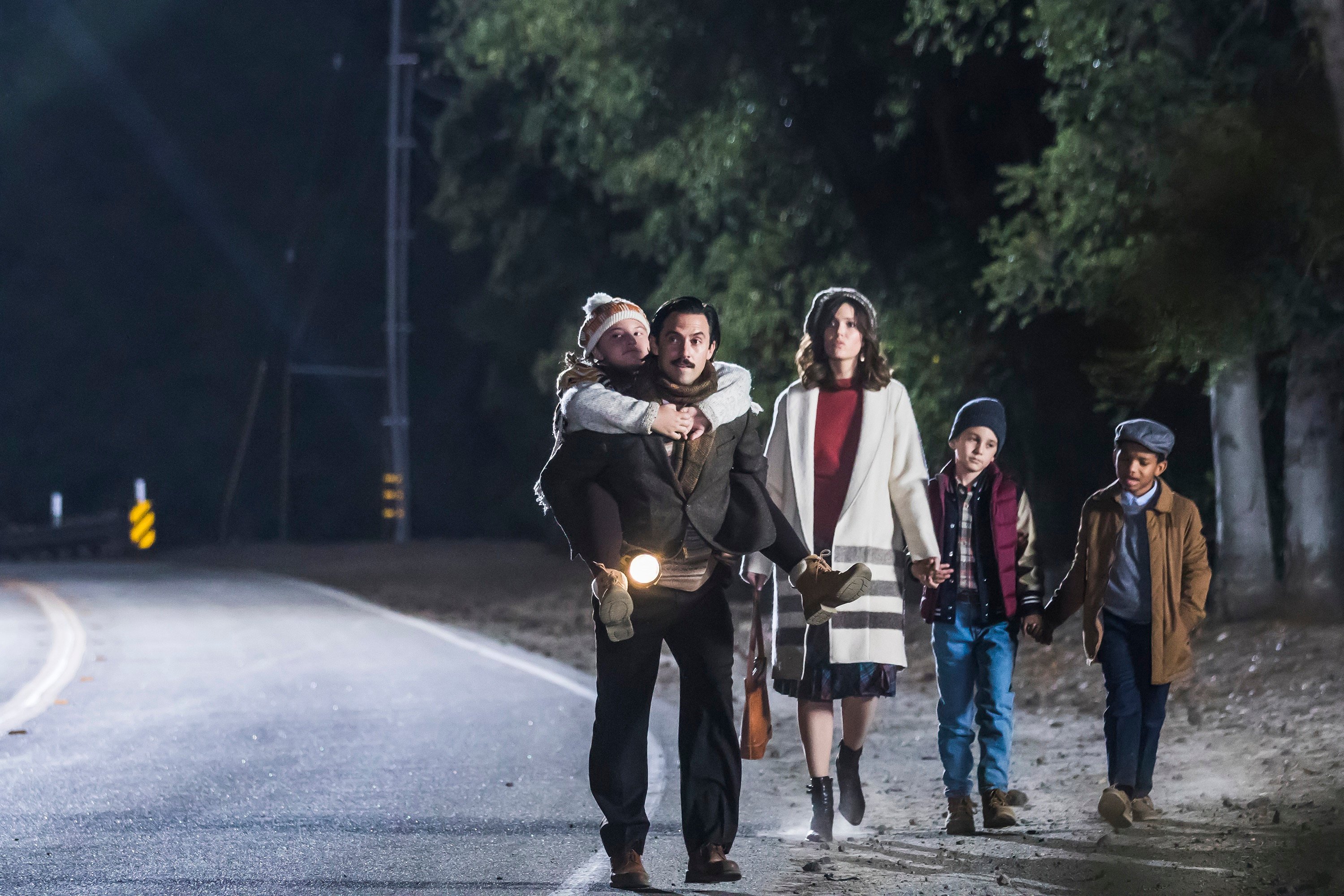 'This Is Us' Mackenzie Hancsicsak , Milo Ventimiglia, Mandy Moore, Parker Bates, Lonnie Chavis