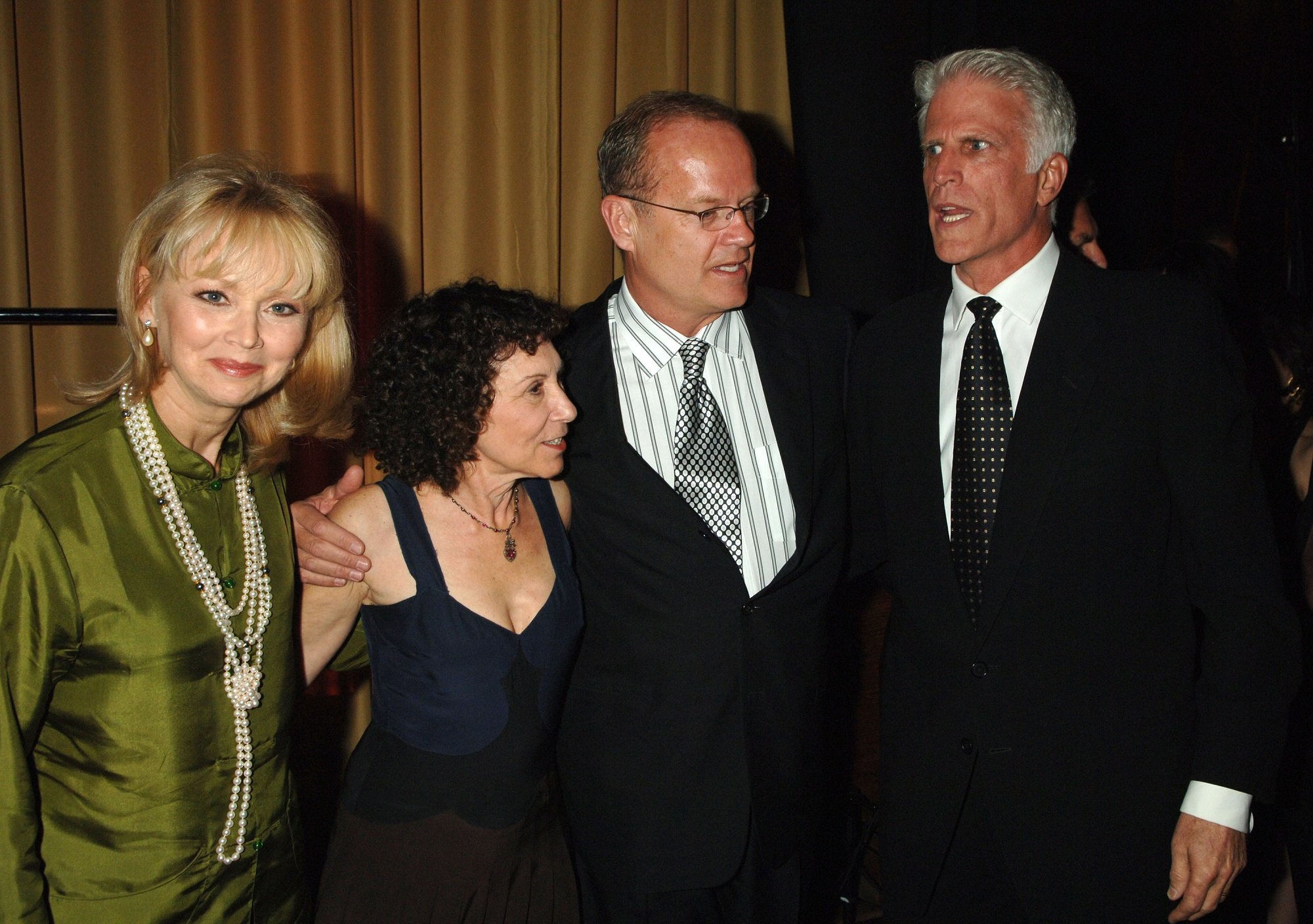 Shelley Long, Rhea Perlman, Kelsey Grammer. and Ted Danson of Cheers