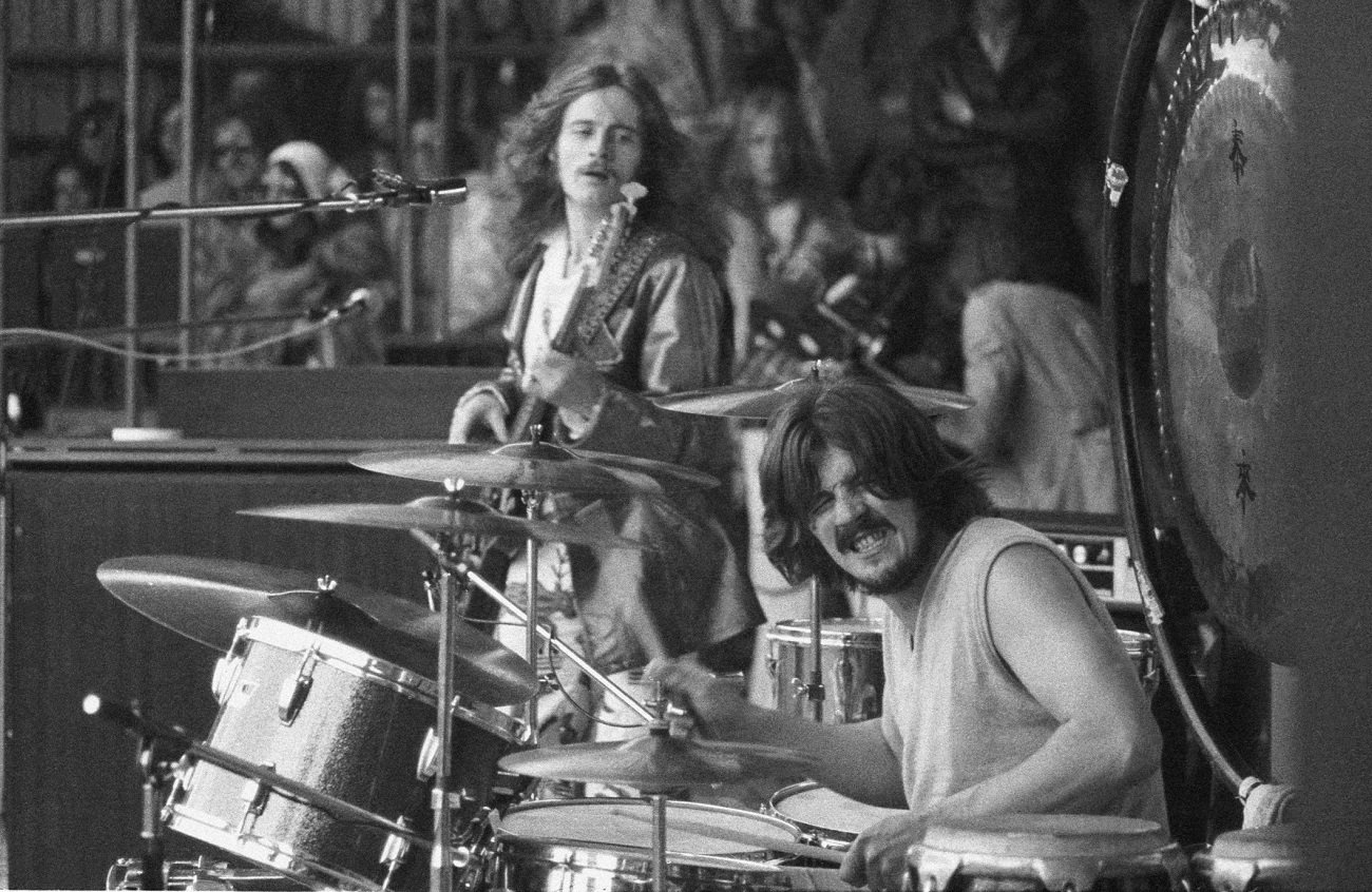 John paul Jones and John bonham performing