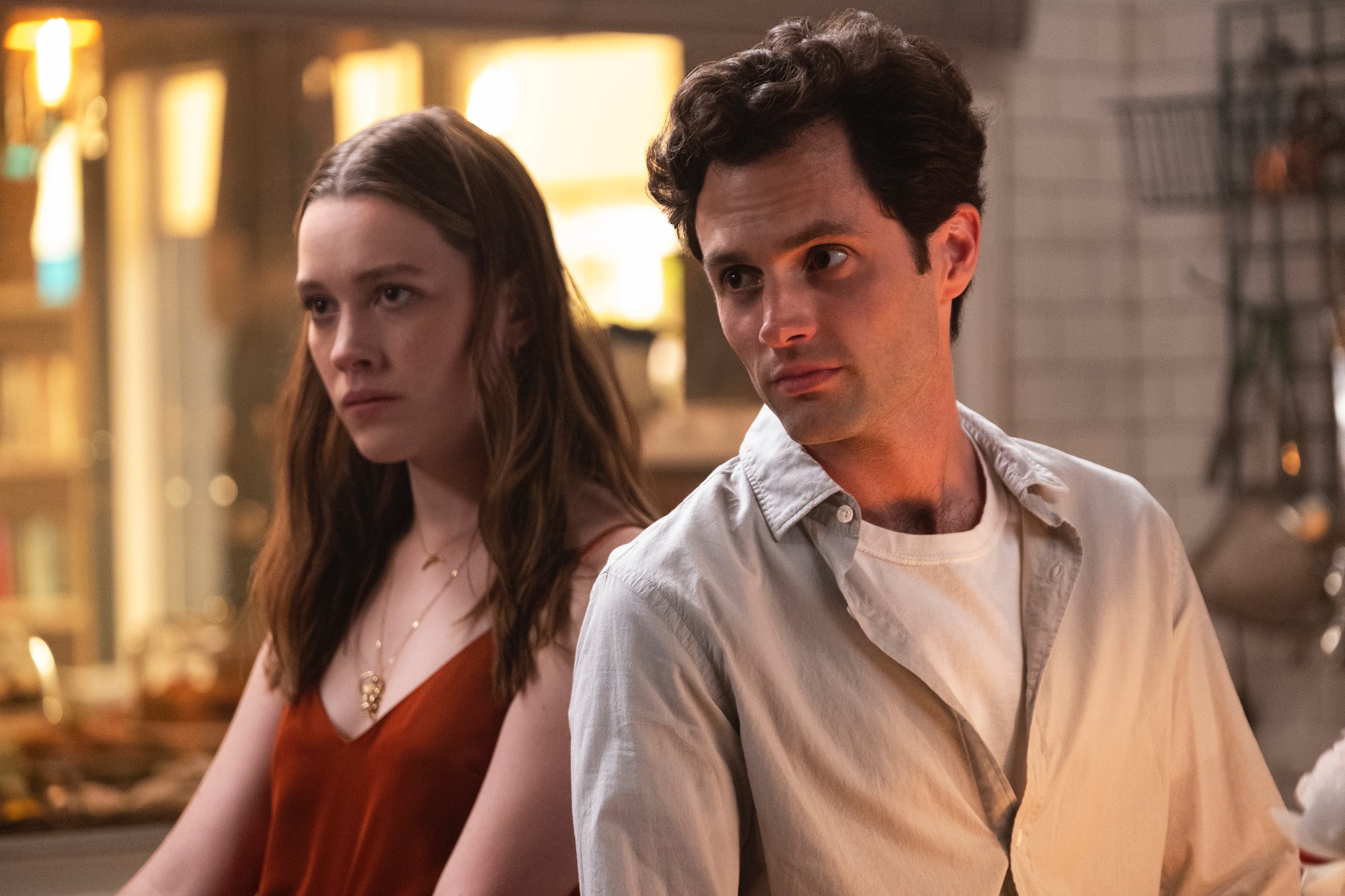 Love (Victoria Pedretti) and Joe (Penn Badgley) in 'You' Season 2