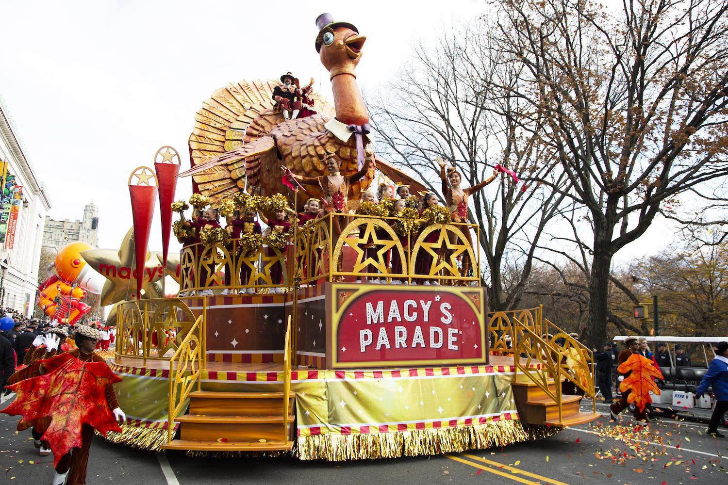 Macy's parade turkey float