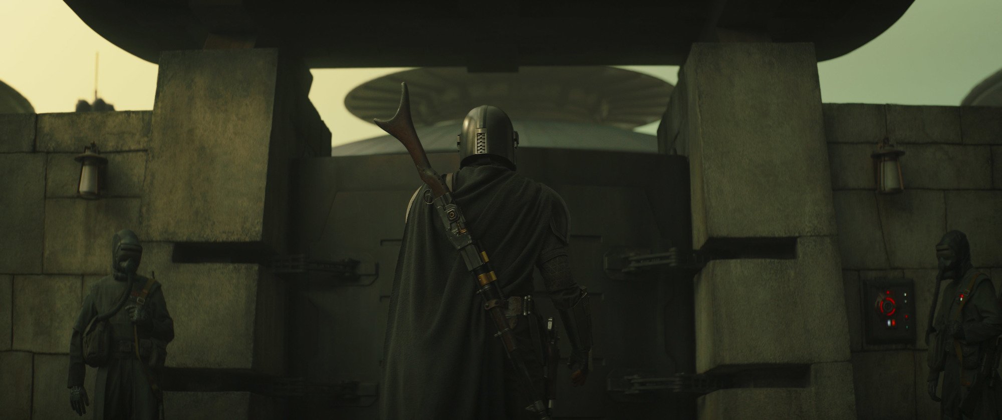 Mando on Corvus in 'The Mandalorian' "Chapter 13: The Jedi"