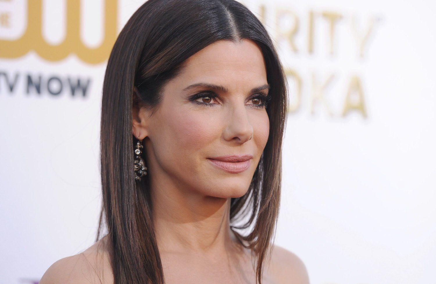 Sandra Bullock arrives at the 19th Annual Critics' Choice Movie Awards