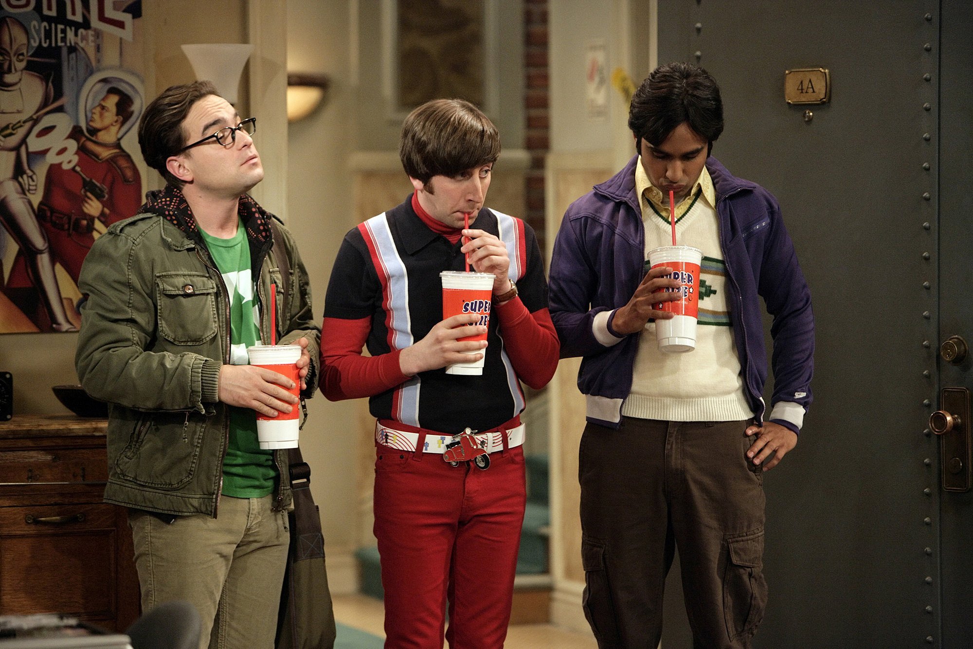 Leonard, Howard and Raj stand in the hallway in 'The Big Bang Theory'
