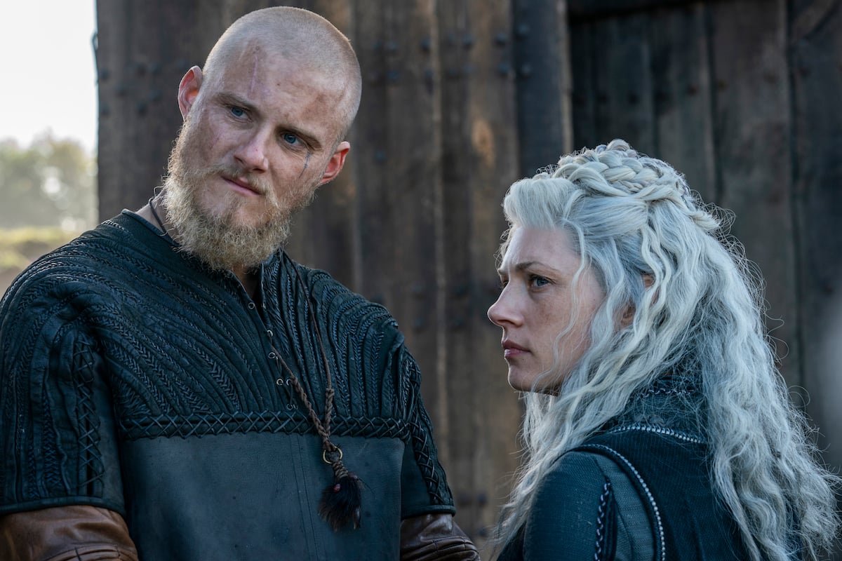 Alexander Ludwig and Katheryn Winnick in 'Vikings' 