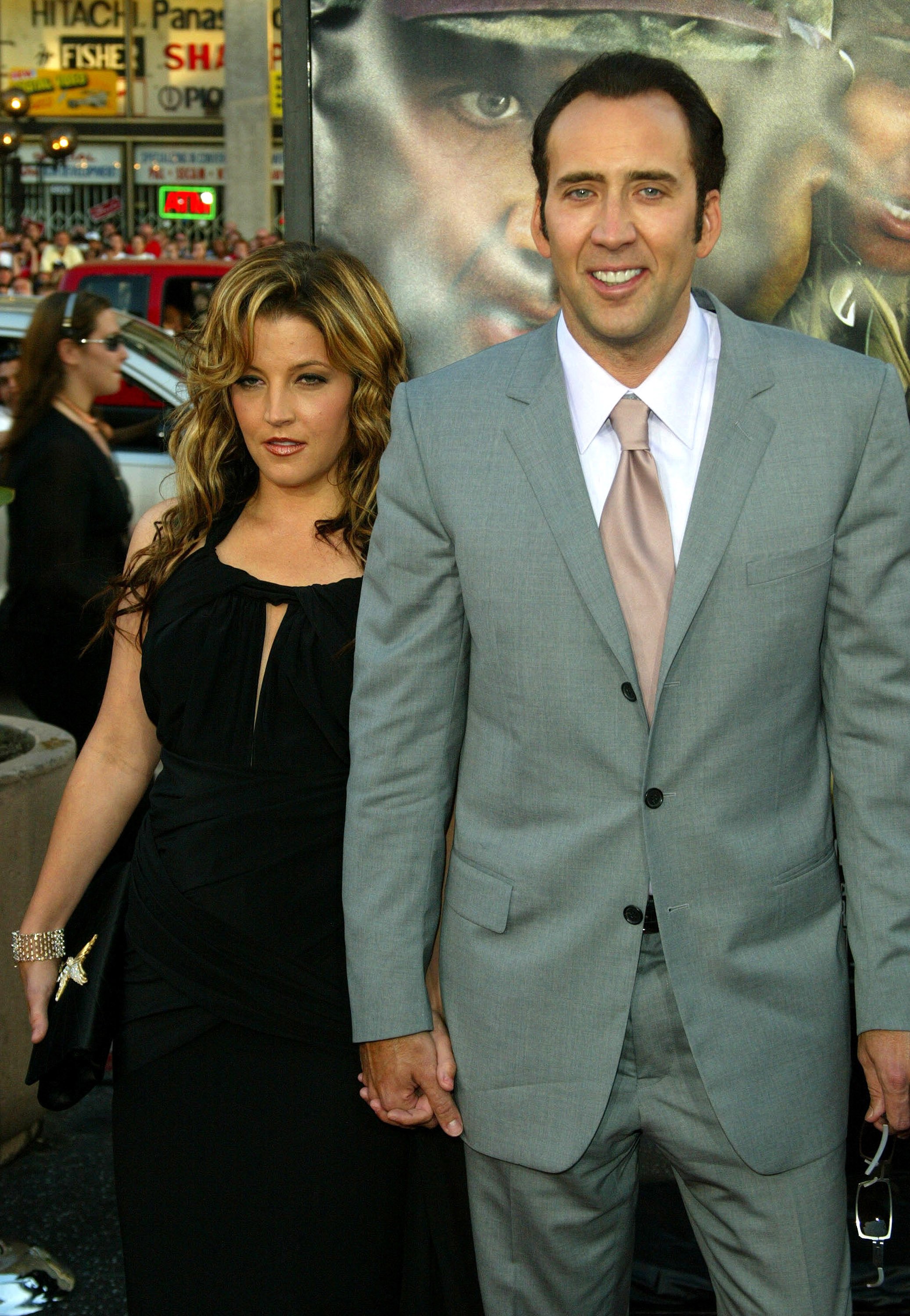 Lisa Marie Presley and Nicolas Cage attend the 'Windtalkers' premiere