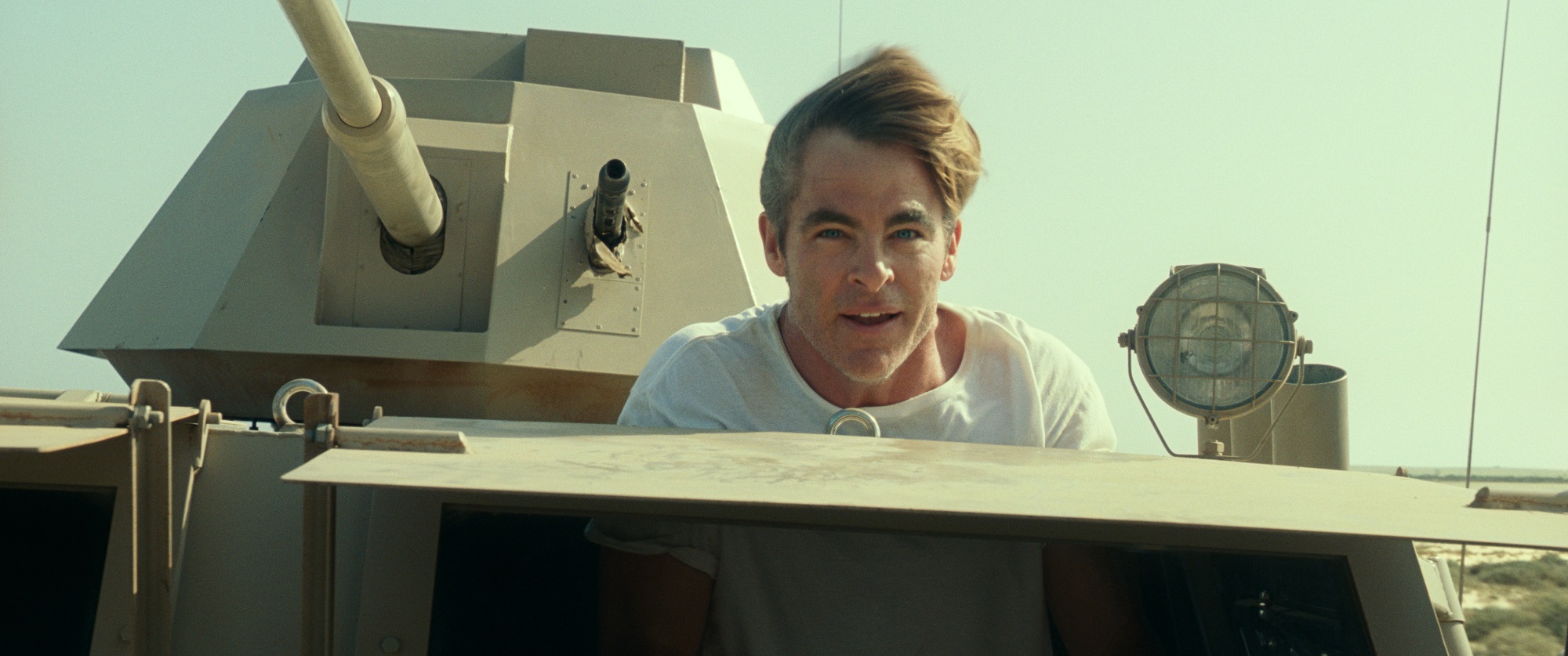 Chris Pine tank