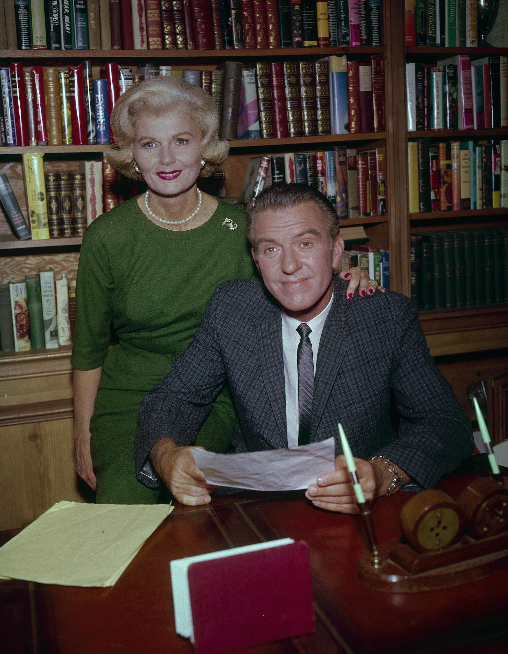 Barbara Billingsley and Hugh Beaumont from 'Leave It to Beaver'