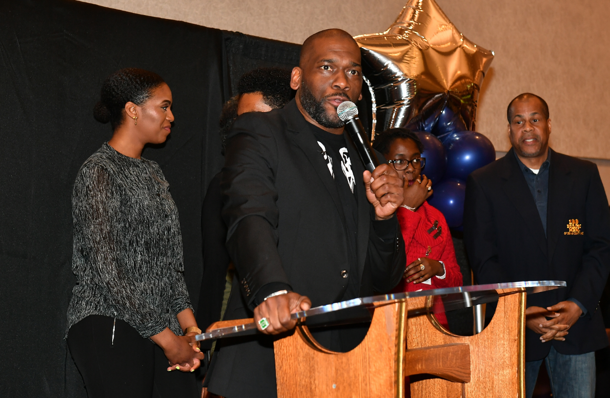 Jamal Bryant speaks onstage during New Birth’s “Bail Out” program at New Birth Missionary Baptist Church