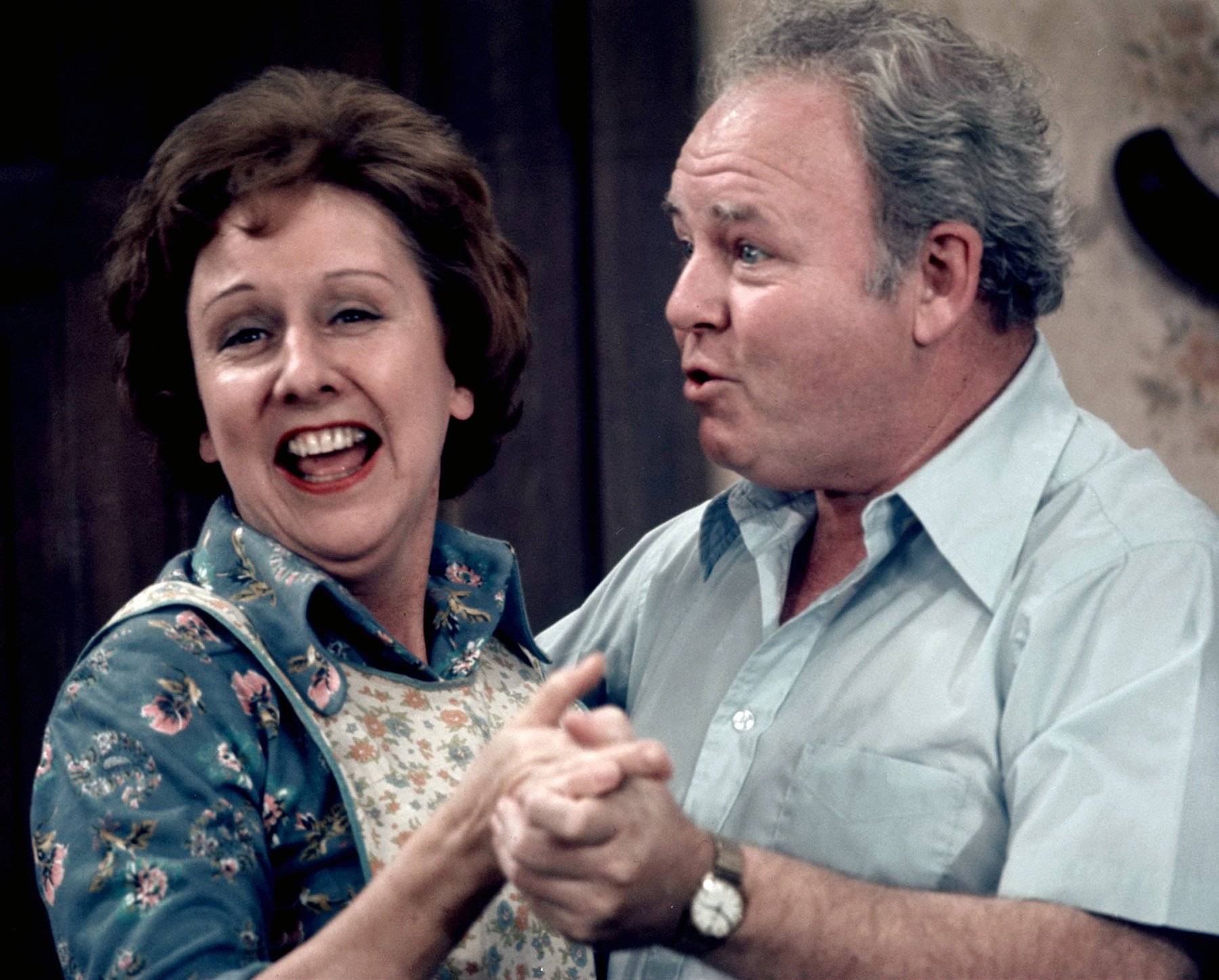 Jean Stapleton (as Edith Bunker) and Carroll O'Connor (as Archie Bunker) in 1973 | CBS via Getty Images