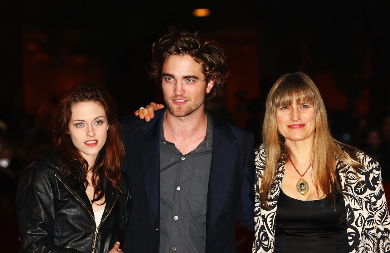 Twilight premiere: Kristen Stewart, Robert Pattinson, and Catherine Hardwicke