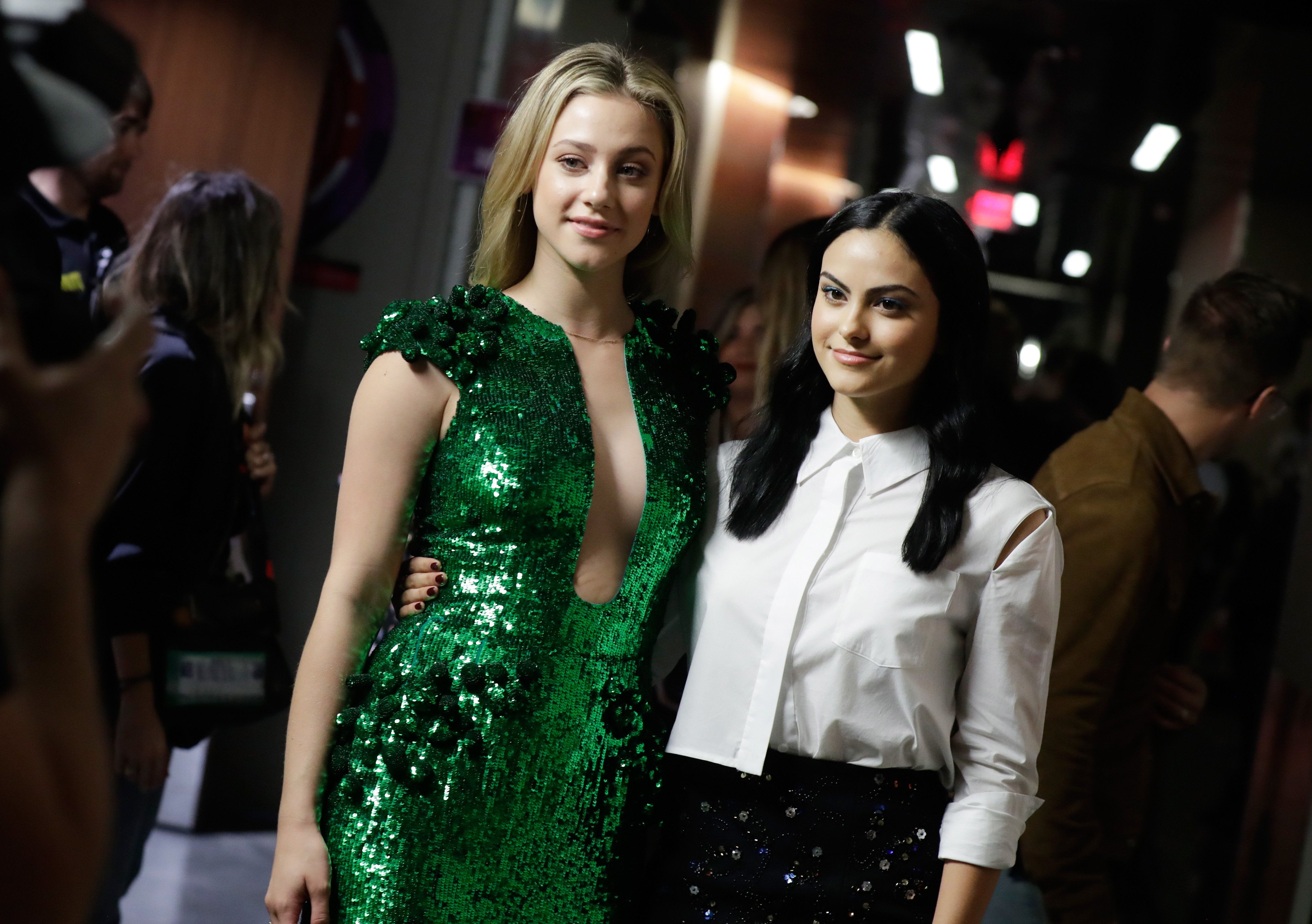 'Riverdale' stars Lili Reinhart and Camila Mendes