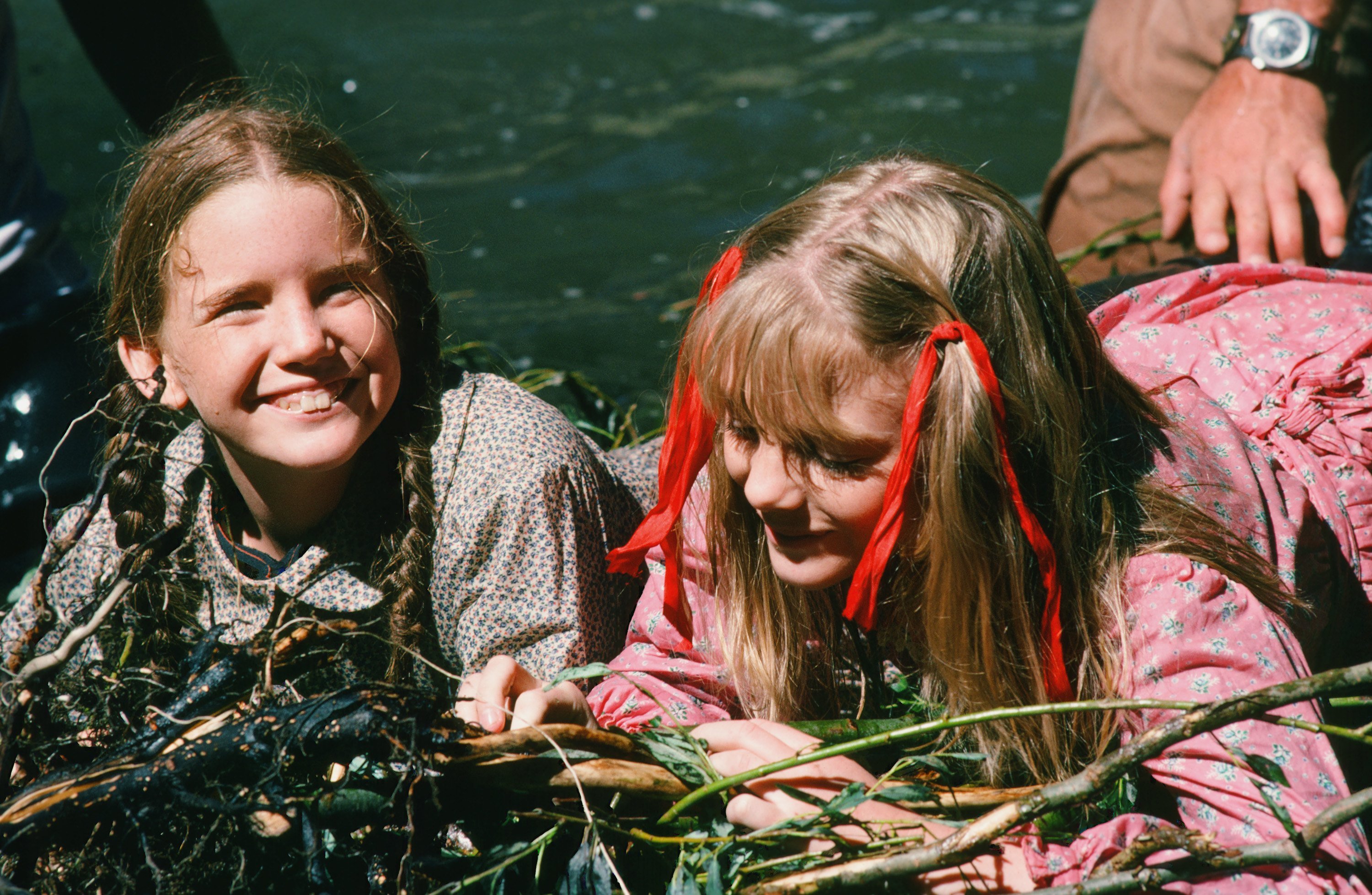 Melissa Gilbert as Laura Elizabeth Ingalls Wilder, Alison Arngrim as Nellie Oleson in 'Little House on the Prairie'