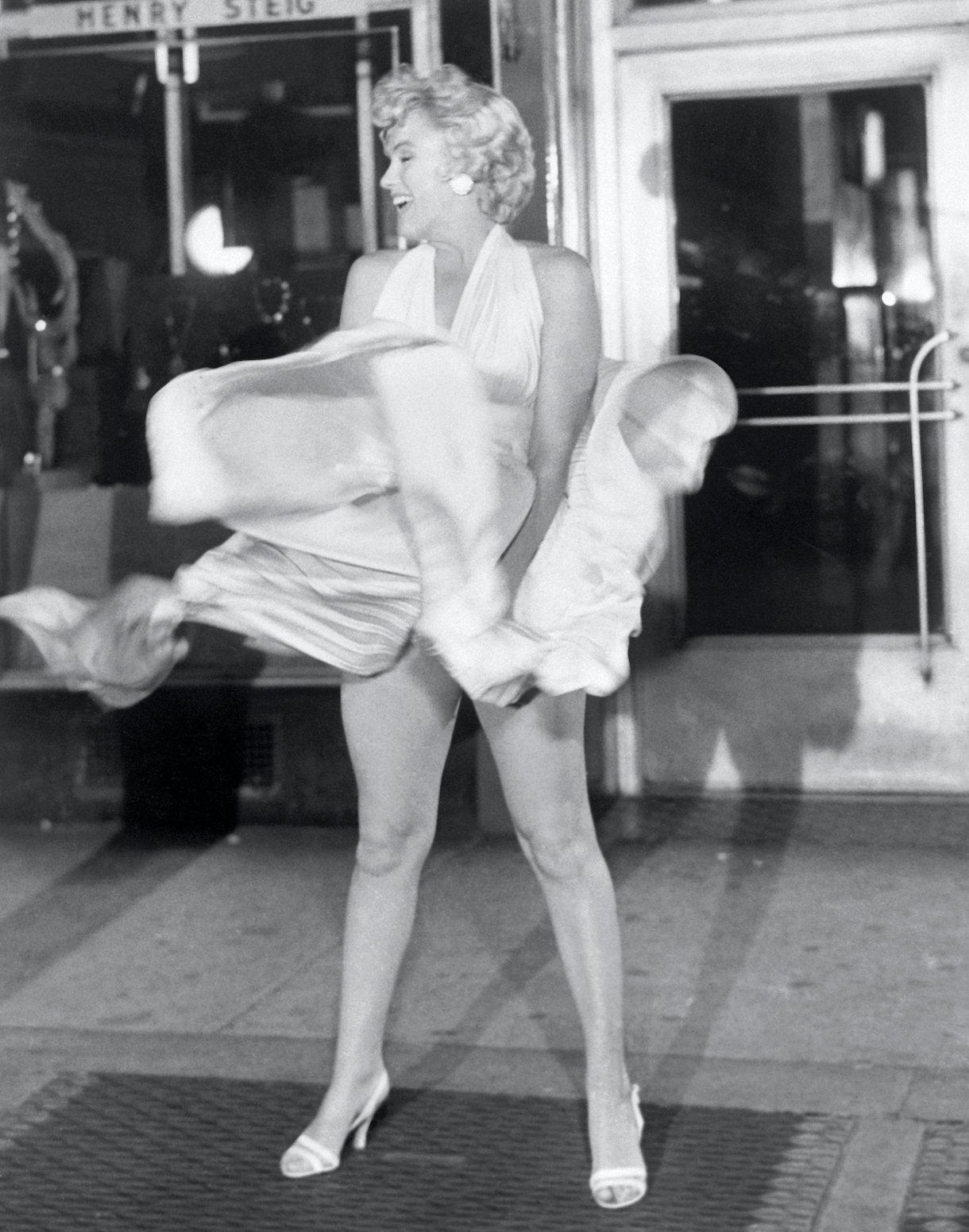 Marilyn Monroe on Subway Grate