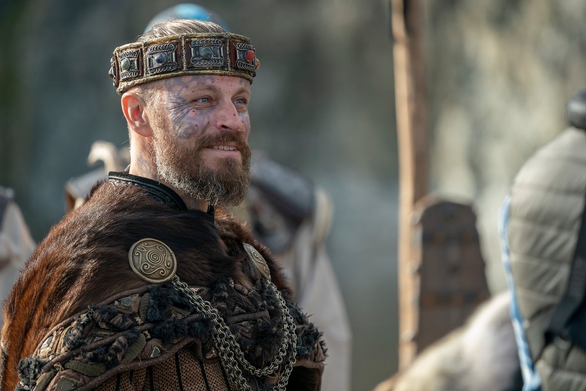 'Vikings' Peter Franzén Shares a BehindtheScenes Image as King