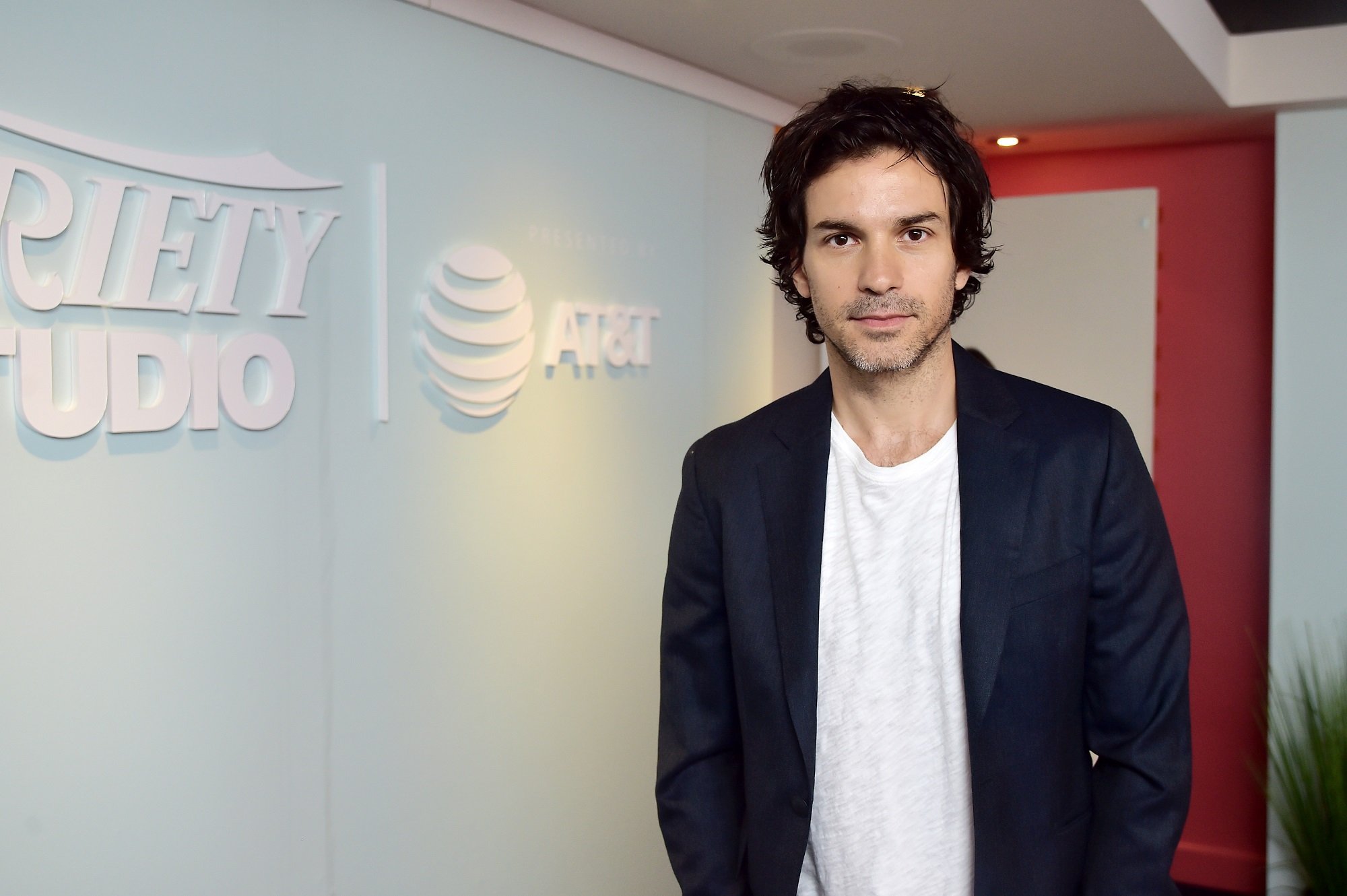 Santiago Cabrera