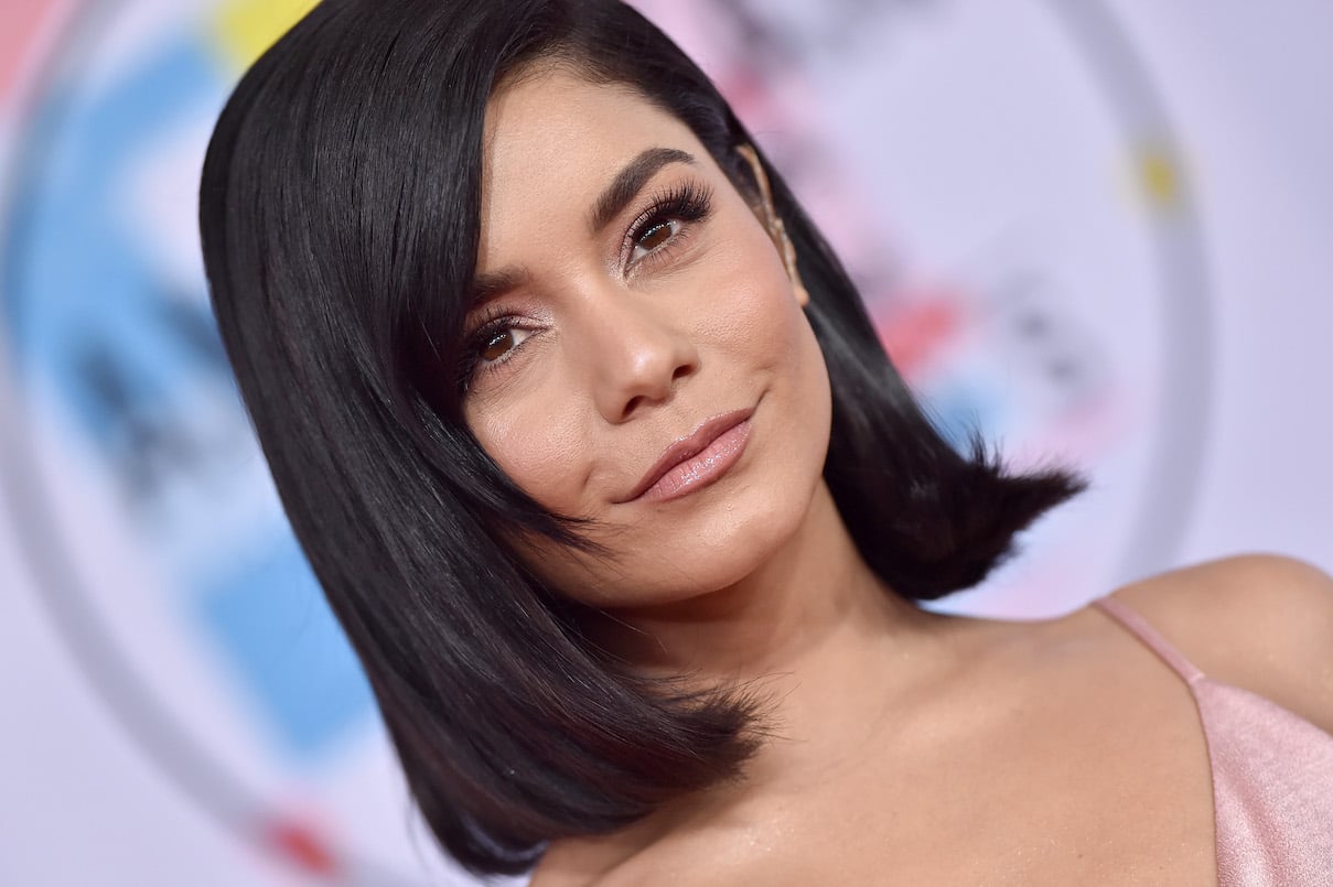 Vanessa Hudgens attends the 2018 American Music Awards