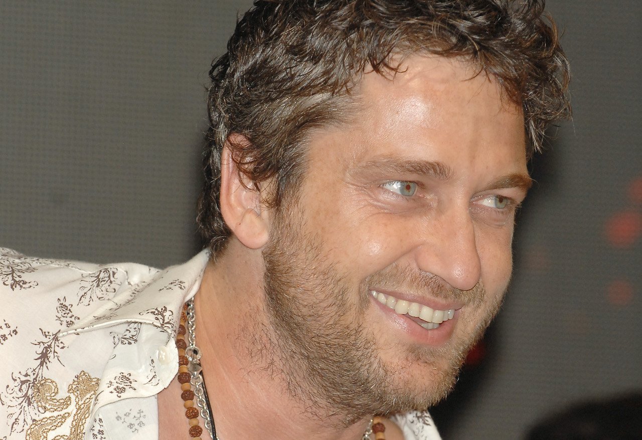 Everyone On Set Laughed When Gerard Butler Shouted His Infamous 'This Is  Sparta' Line in '300