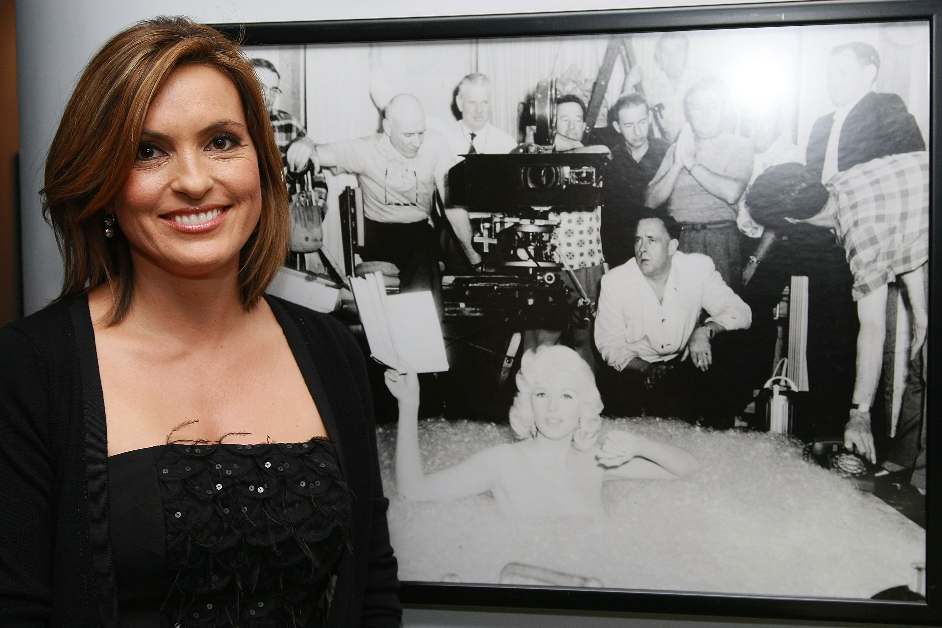 Mariska Hargitay with a photo of her mother Jayne Mansfield