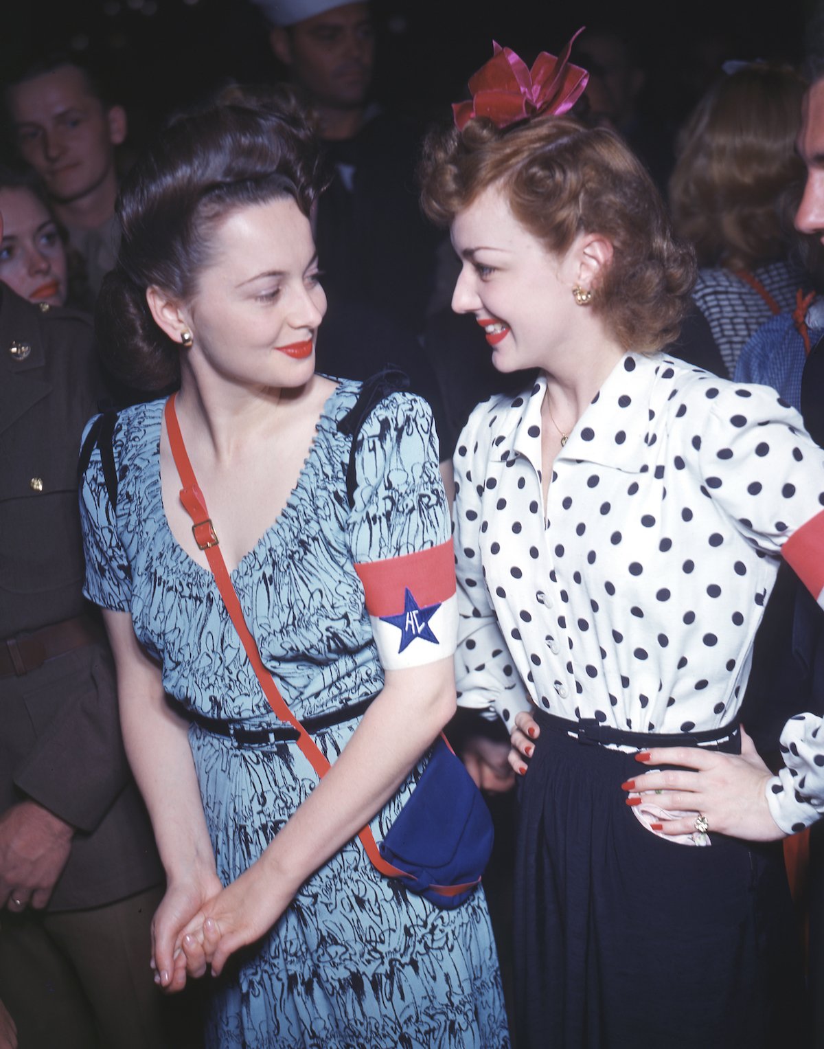 Olivia de Havilland and Joan Fontaine