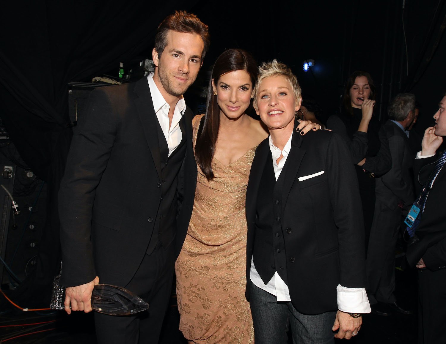 Ryan Reynolds, Sandra Bullock, and Ellen DeGeneres at the People's Choice Awards 2010