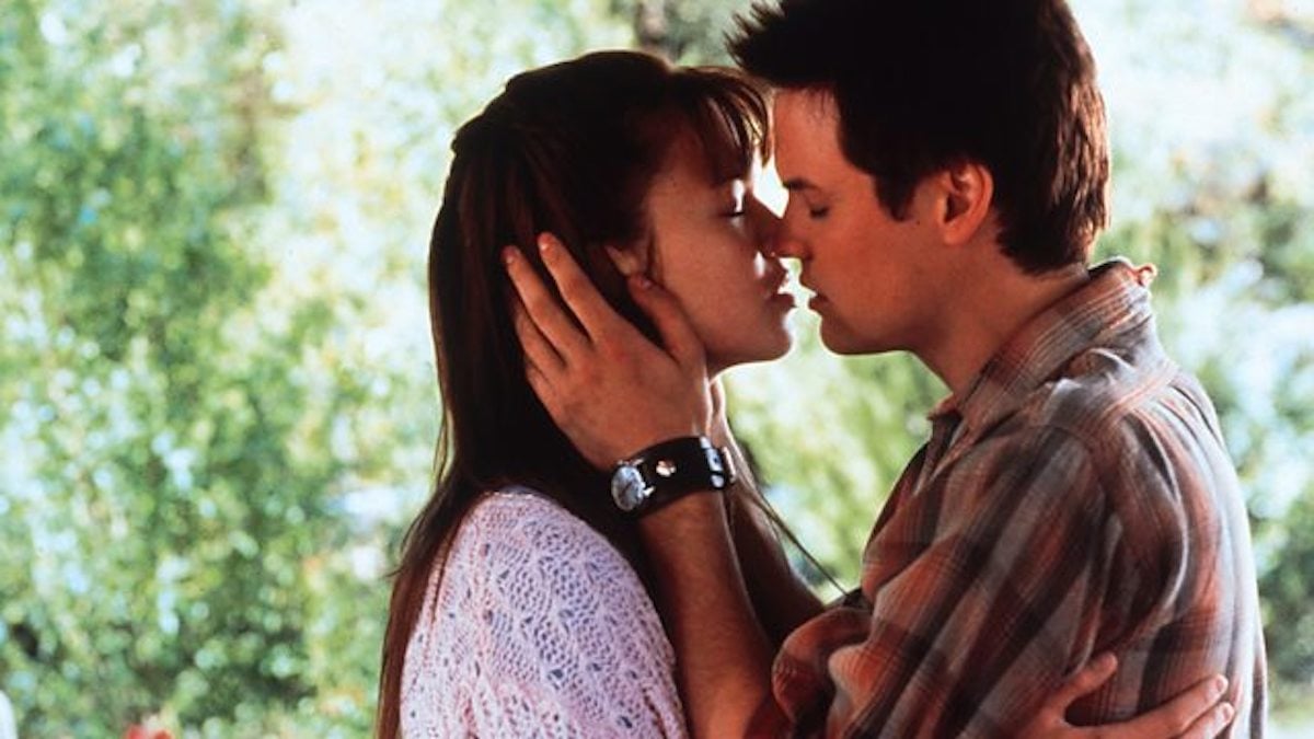 Mandy Moore and Shane West in 'A Walk To Remember' | YouTube