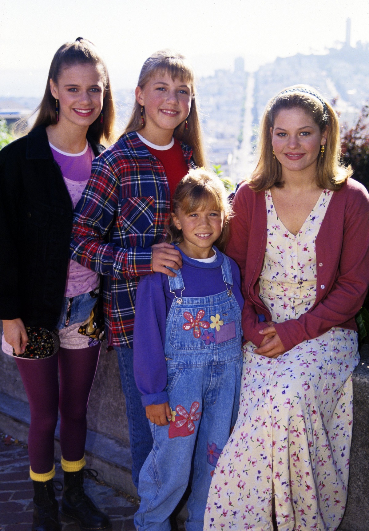 Andrea Barber, Jodie Sweetin, Mary-Kate or Ashley Olsen, and Candace Cameron