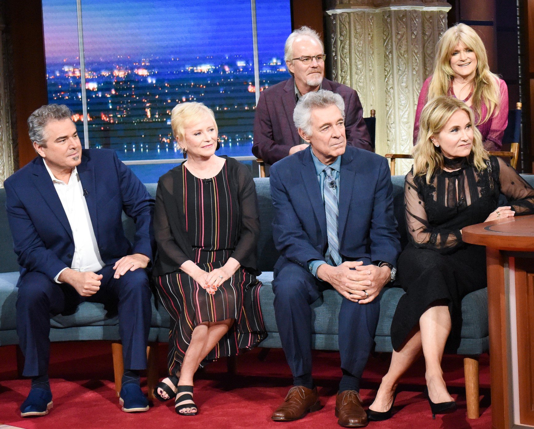 (Top) Mike Lookinland and Susan Olsen, (Bottom) Christopher Knight, Eve Plumb, Barry Williams, and Maureen McCormick