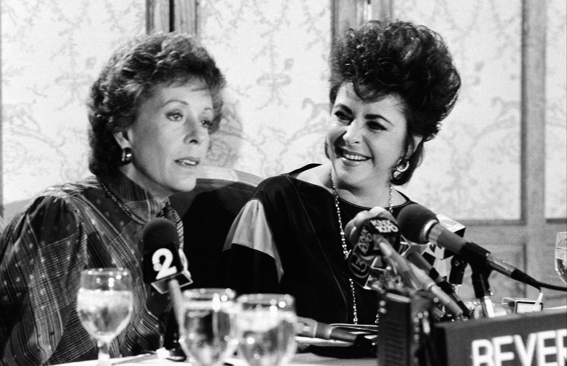 Elizabeth Taylor and Carol Burnett