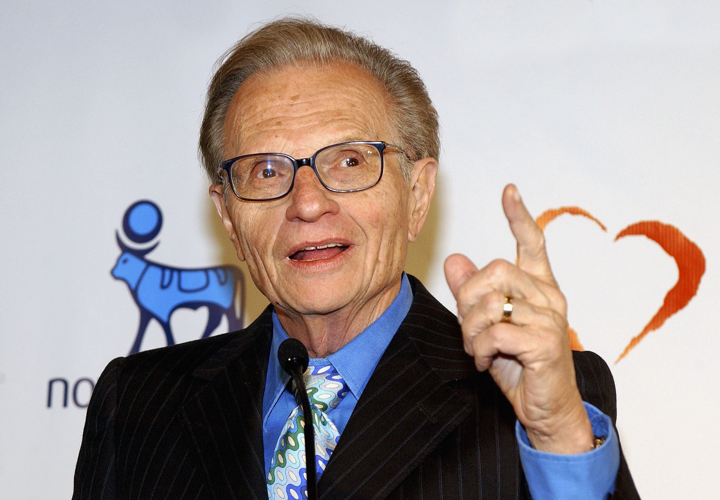 Larry King in 2004