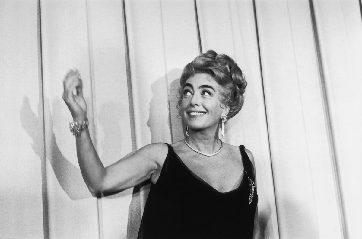 Joan Crawford (1904 - 1977) at the Oscars award ceremony in Hollywood | William Lovelace/Express/Getty Images