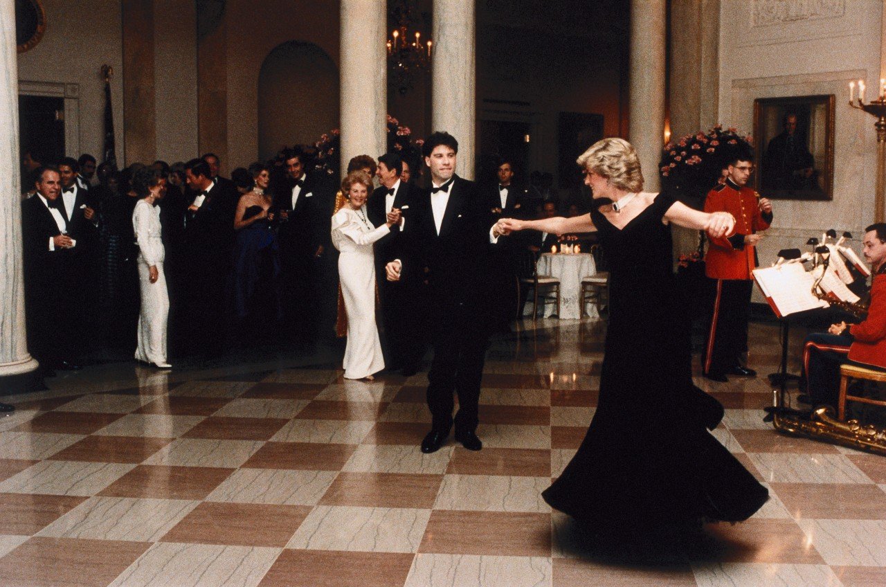 John Travolta and Princess Diana | © Pool Photograph/Corbis/Corbis via Getty Images