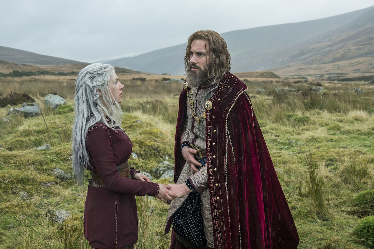 Katheryn Winnick and Clive Standen in 'Vikings'