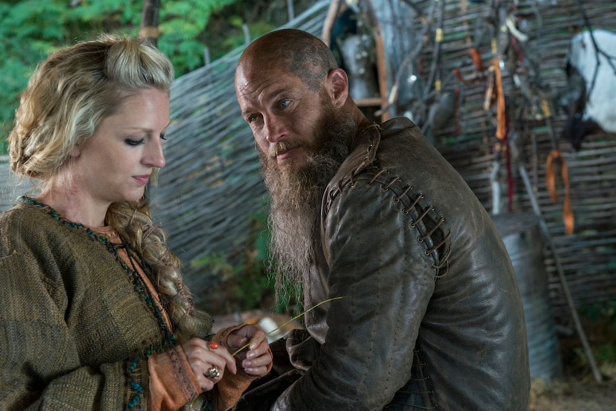 Maude Hirst and Travis Fimmel in 'Vikings'