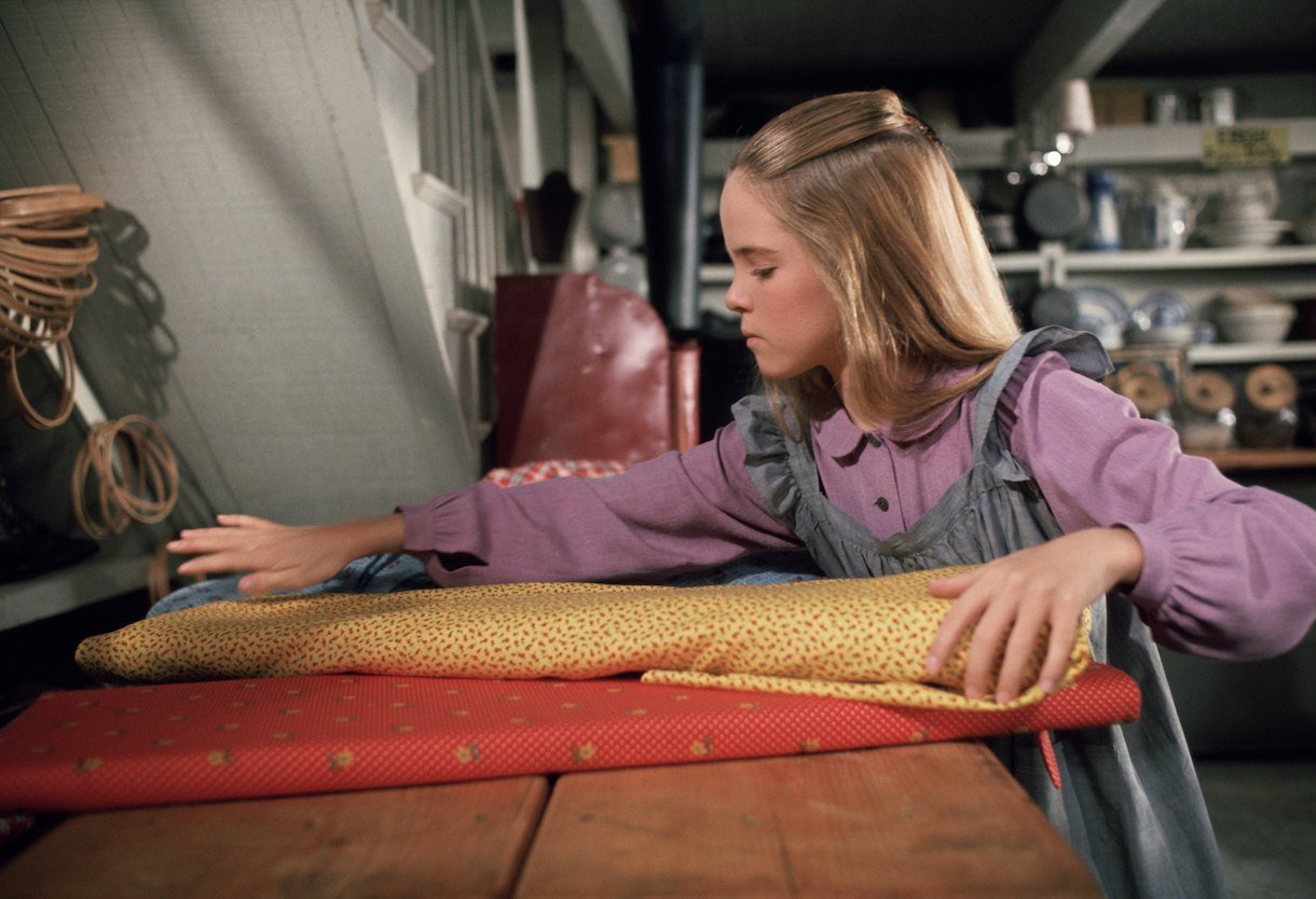 Melissa Sue Anderson as Mary Ingalls Kendall at table