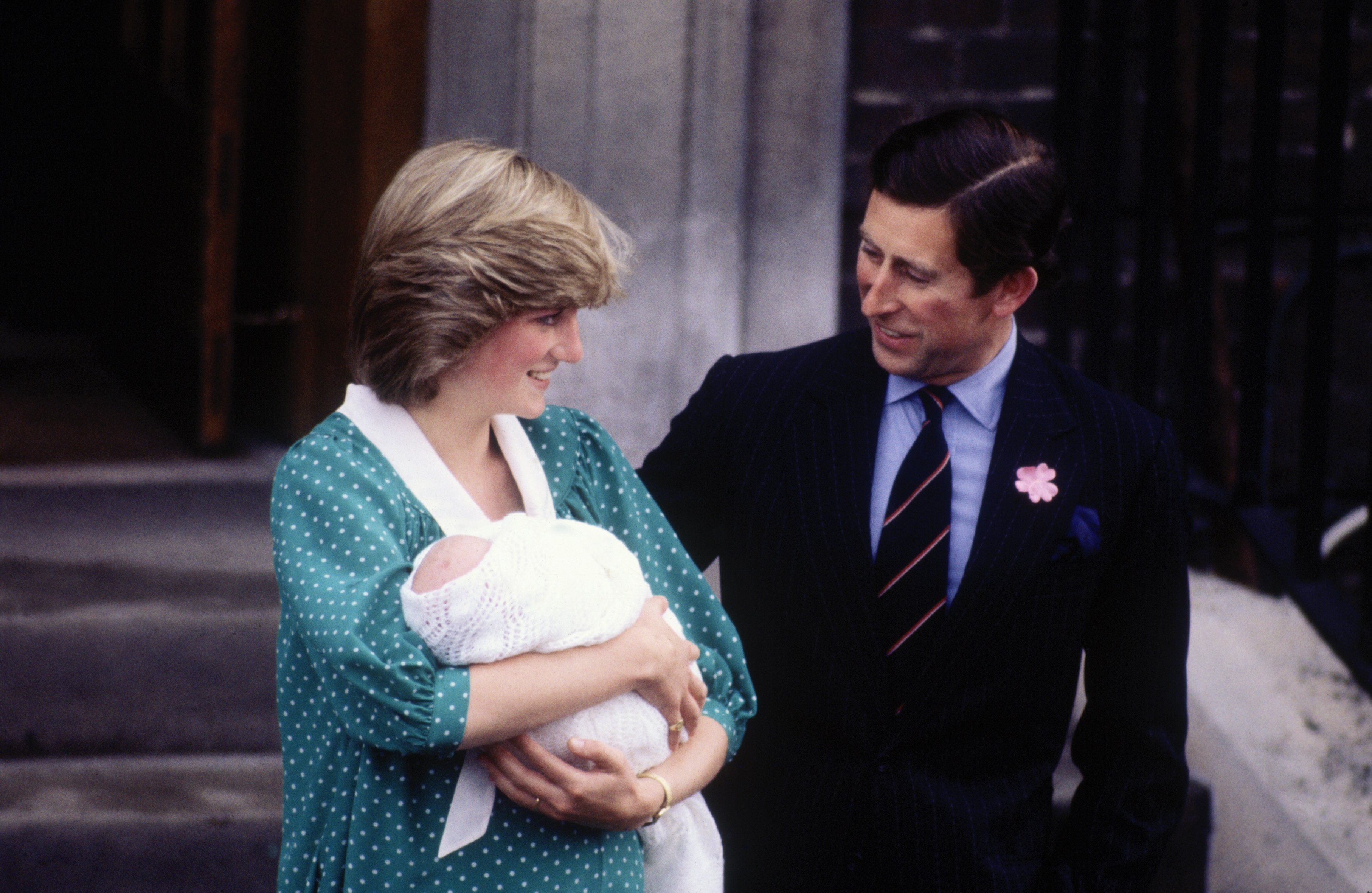 Princess Diana holding Prince William as Prince Charles looks on | David Levenson/Getty Images