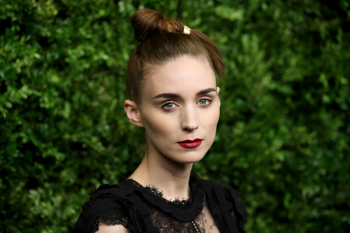 Rooney Mara attends the Museum of Modern Art's 8th Annual Film Benefit Honoring Cate Blanchett at the Museum of Modern Art on November 17, 2015 in New York City.