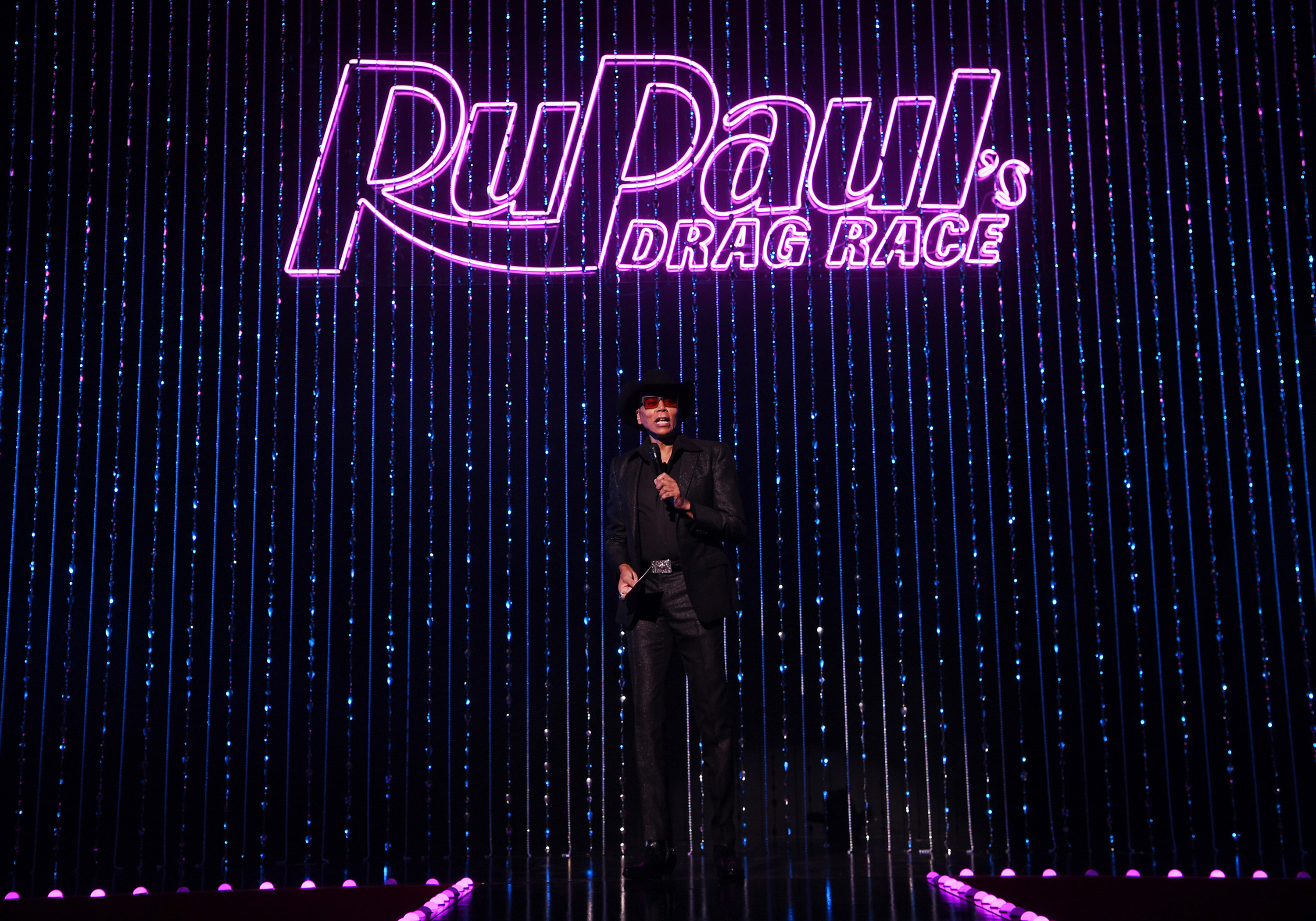 RuPaul speaks to the audience before the world premiere of 'RuPaul's Drag Race Live!'
