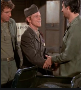 (L to R): Wayne Rogers, Ron Howard, and Alan Alda on 'M*A*S*H'