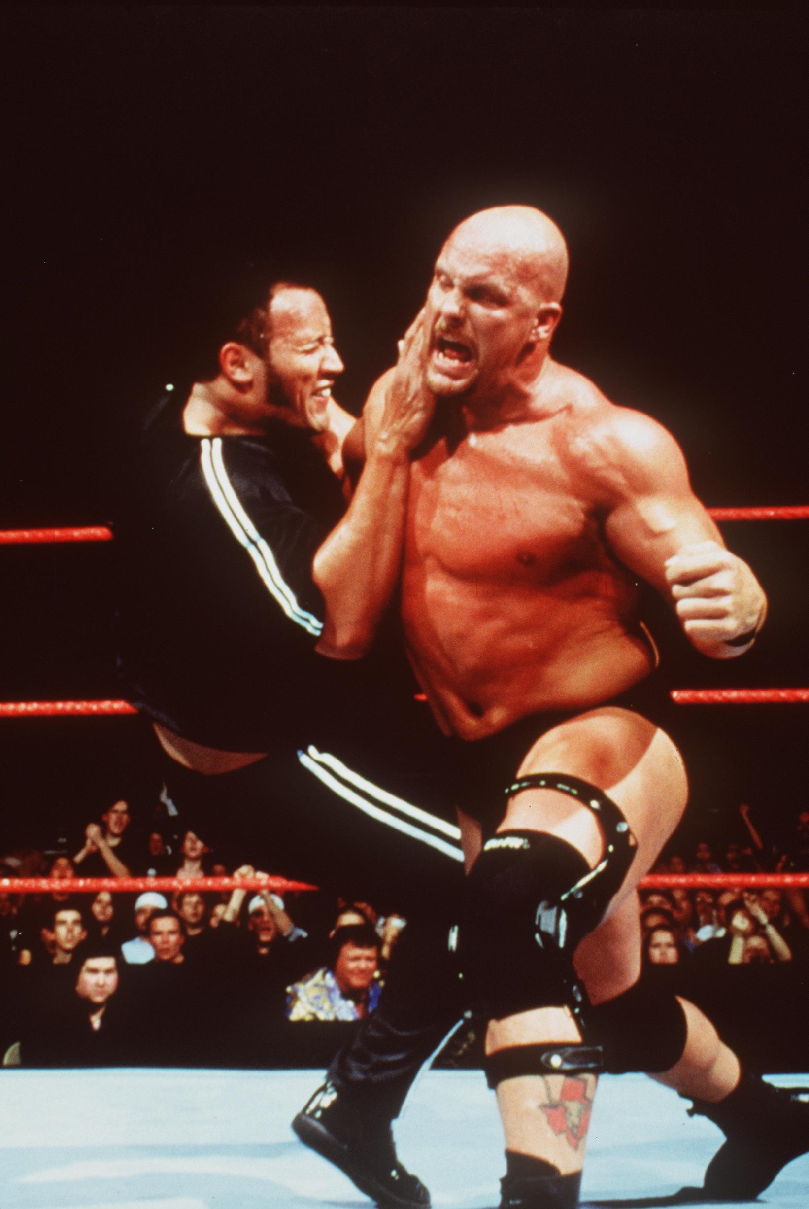 Steve Austin vs The Rock