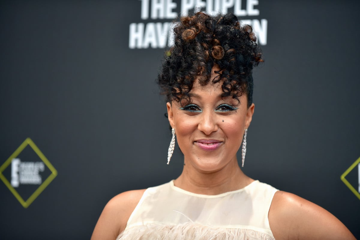 Tamera Mowry-Housley attends the 2019 E! People's Choice Awards at Barker Hangar on November 10, 2019 in Santa Monica, California.