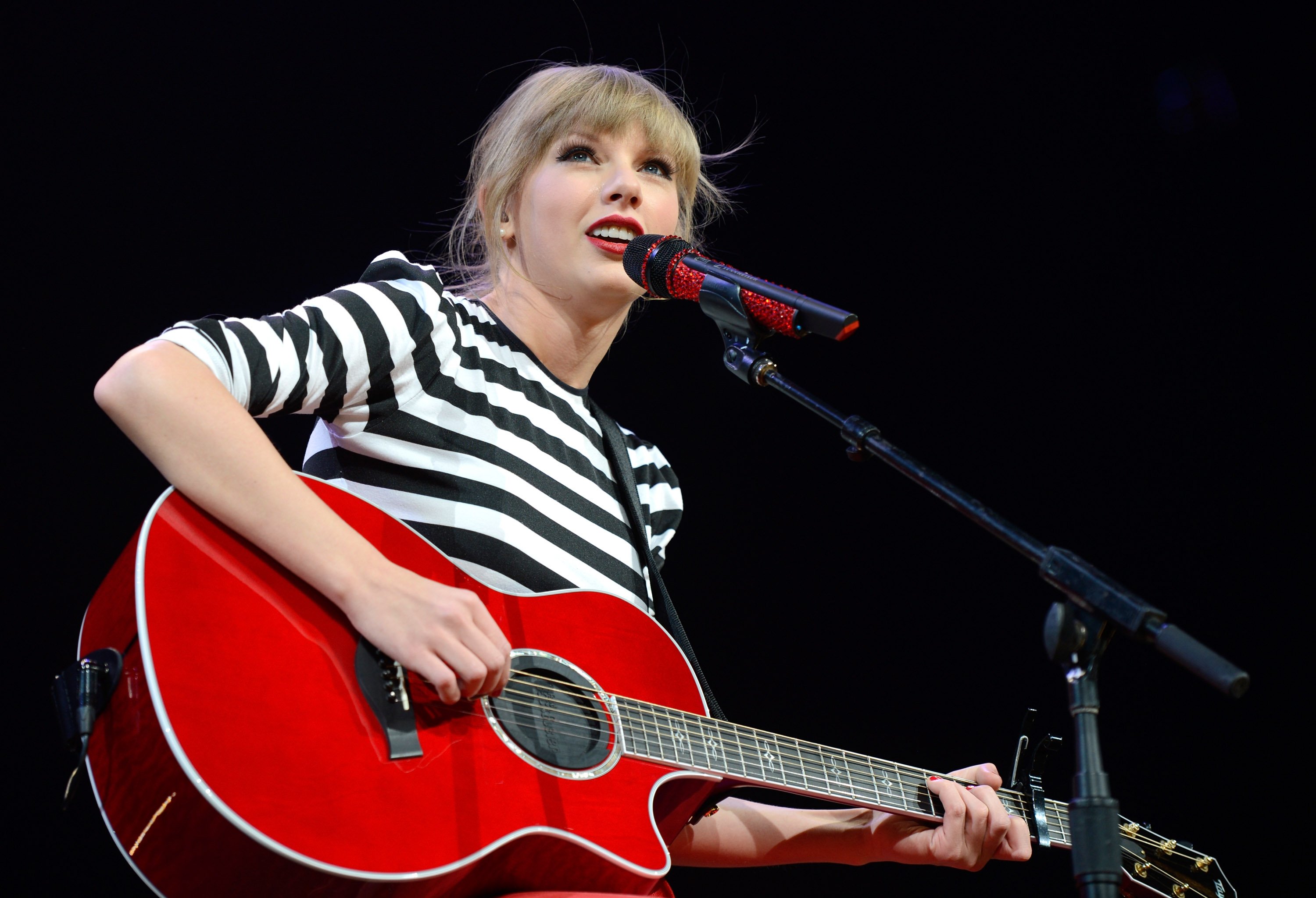 Taylor Swift Confirms She and Paul McCartney Have 1 Thing in Common