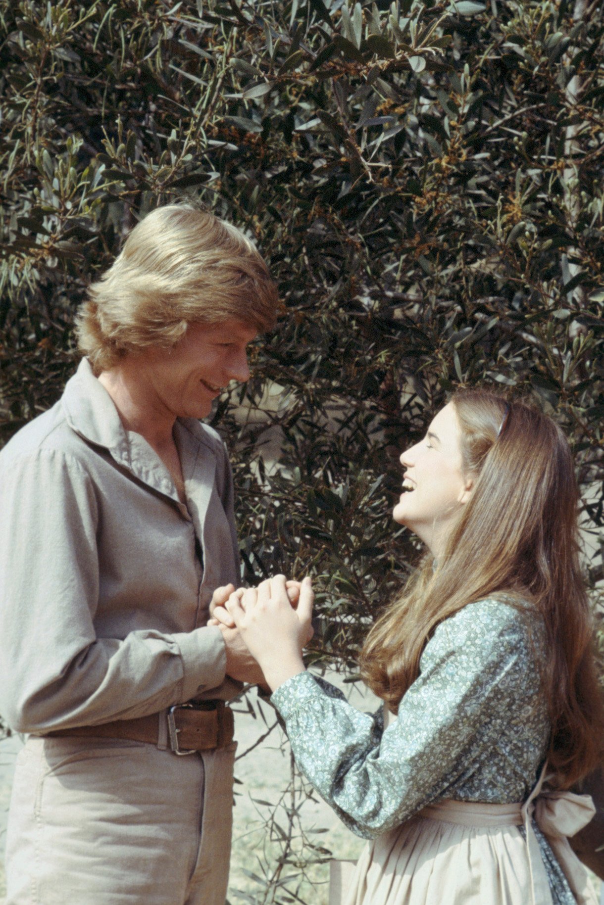 Dean Butler as Almanzo James Wilder, Melissa Gilbert as Laura Elizabeth Ingalls Wilder