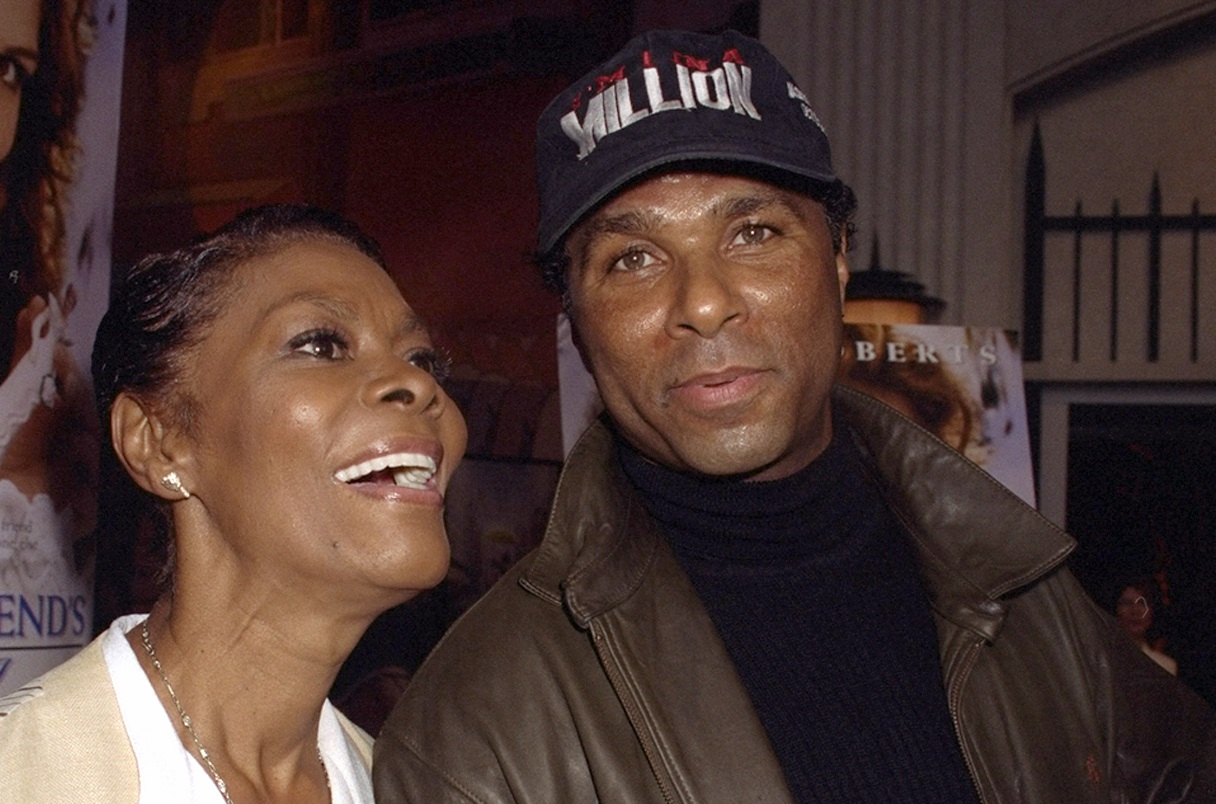 Dionne Warwick and Philip Michael Thomas at a 1998 premiere