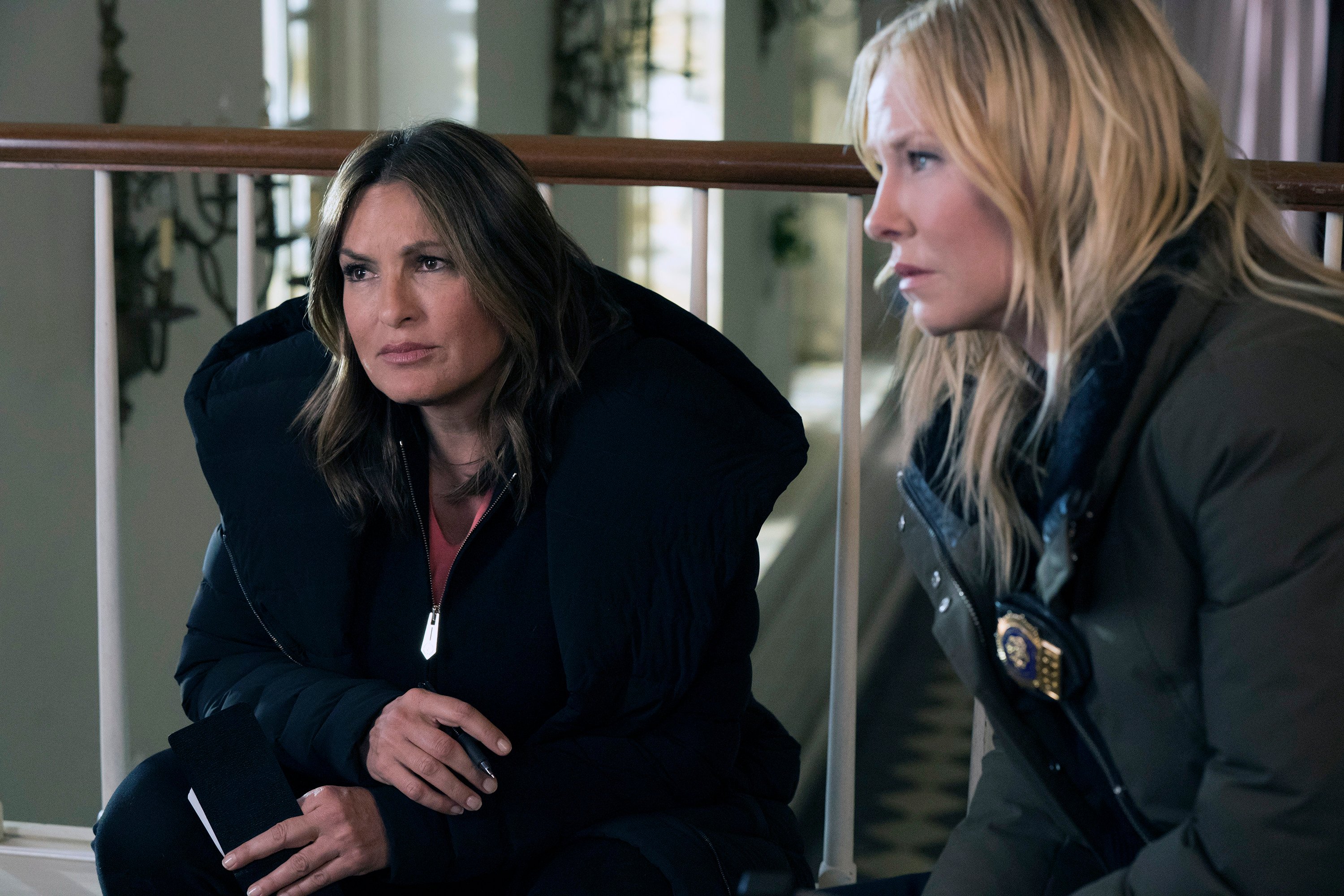 Mariska Hargitay as Olivia Benson, Kelli Giddish as Amanda Rollins