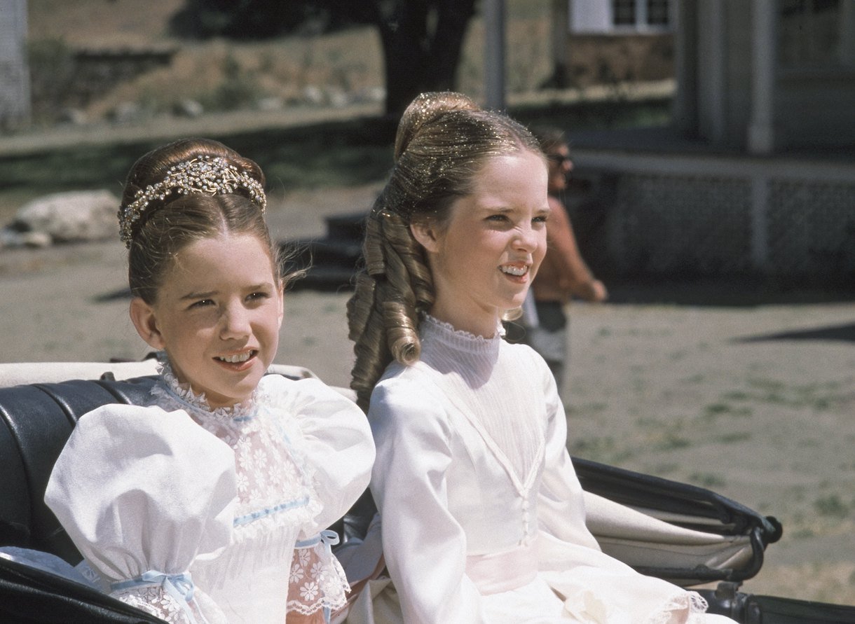 Melissa Gilbert as Laura Ingalls, Melissa Sue Anderson as Mary Ingalls