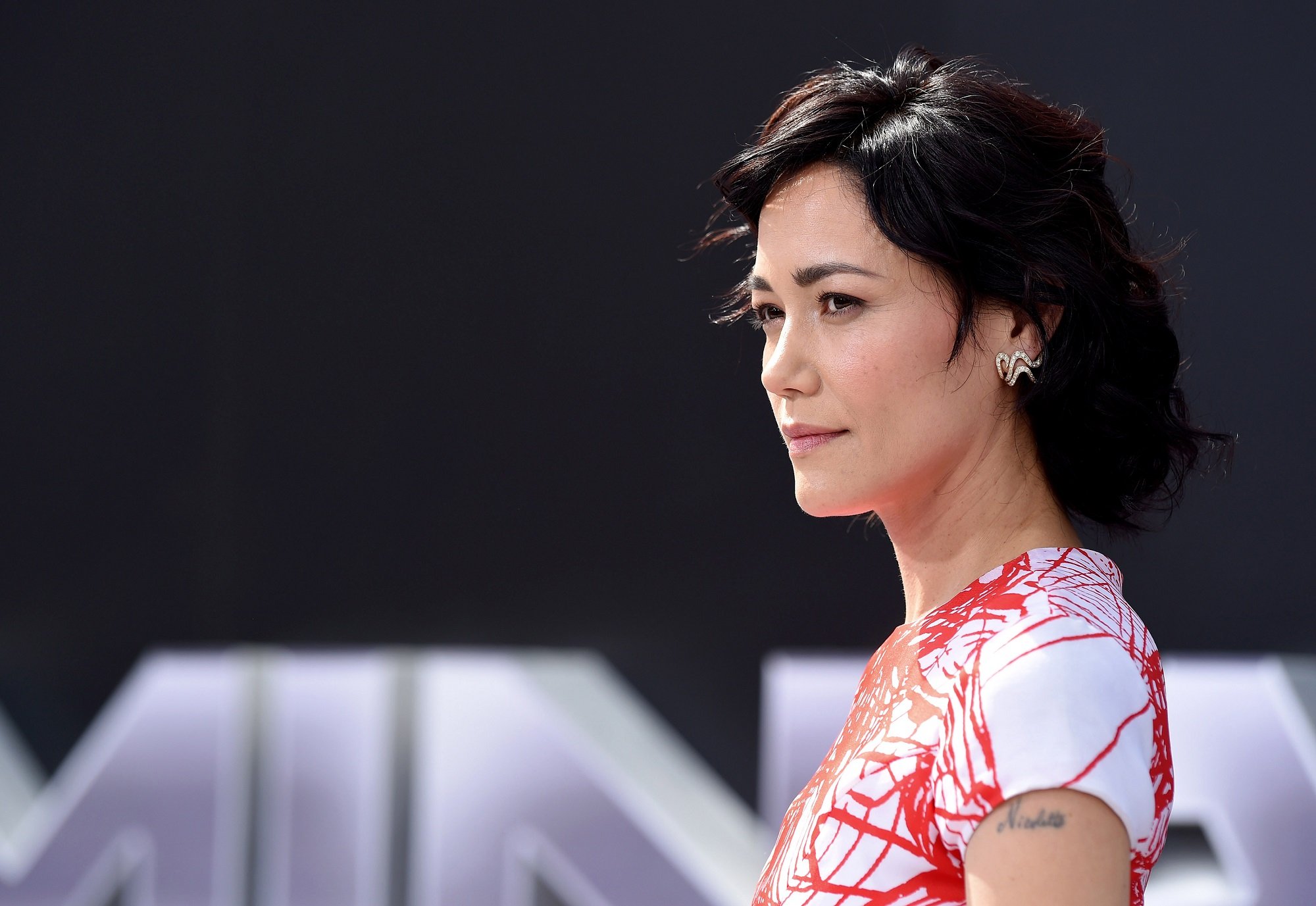 Sandrine Holt plays Oksana on The Expanse 